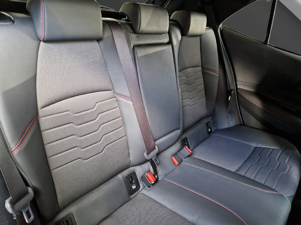 TOYOTA Corolla 2.0 HSD Style-image-12
