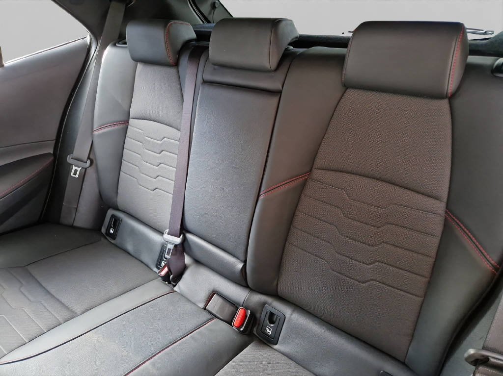 TOYOTA Corolla 2.0 HSD Style-image-13