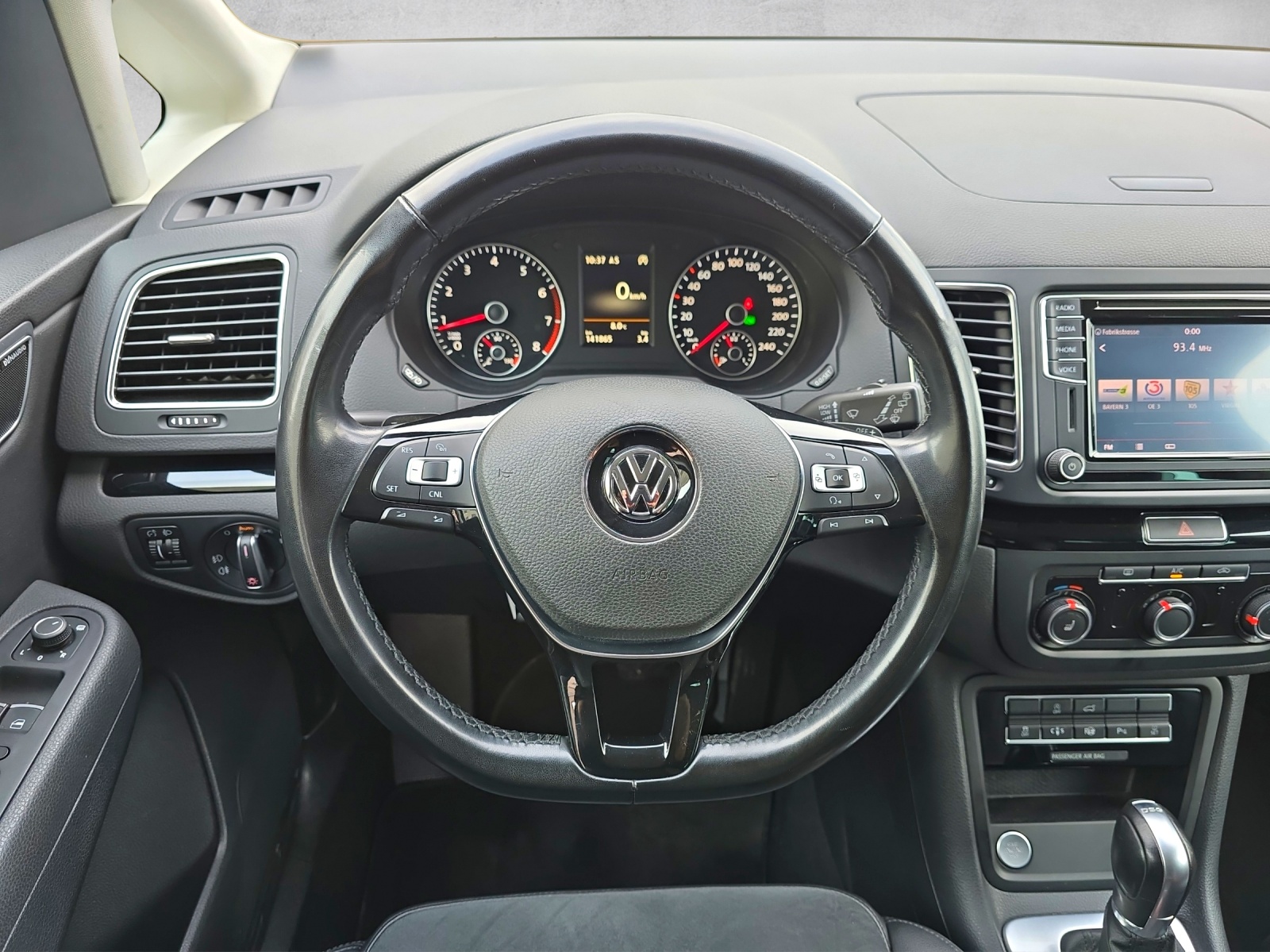 VW Sharan 2.0 TSI BMT Highline DSG-image-4