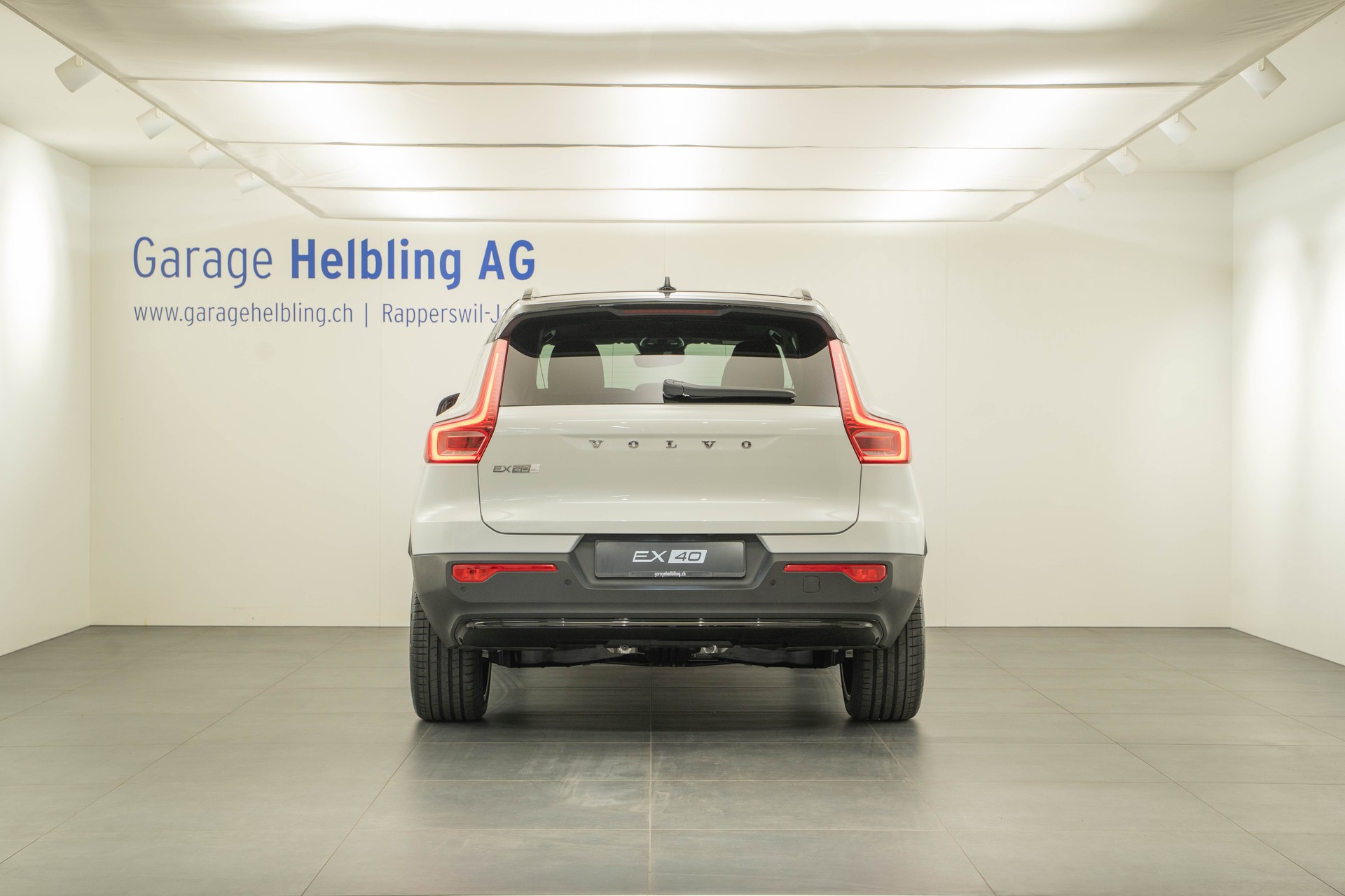 VOLVO EX40 Twin Performance Ultra AWD-image-3