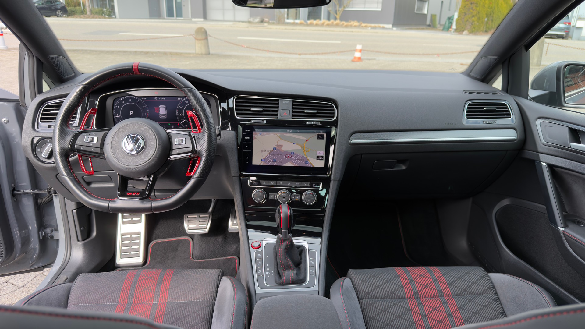VW Golf 2.0 TSI GTI TCR DSG-image-14