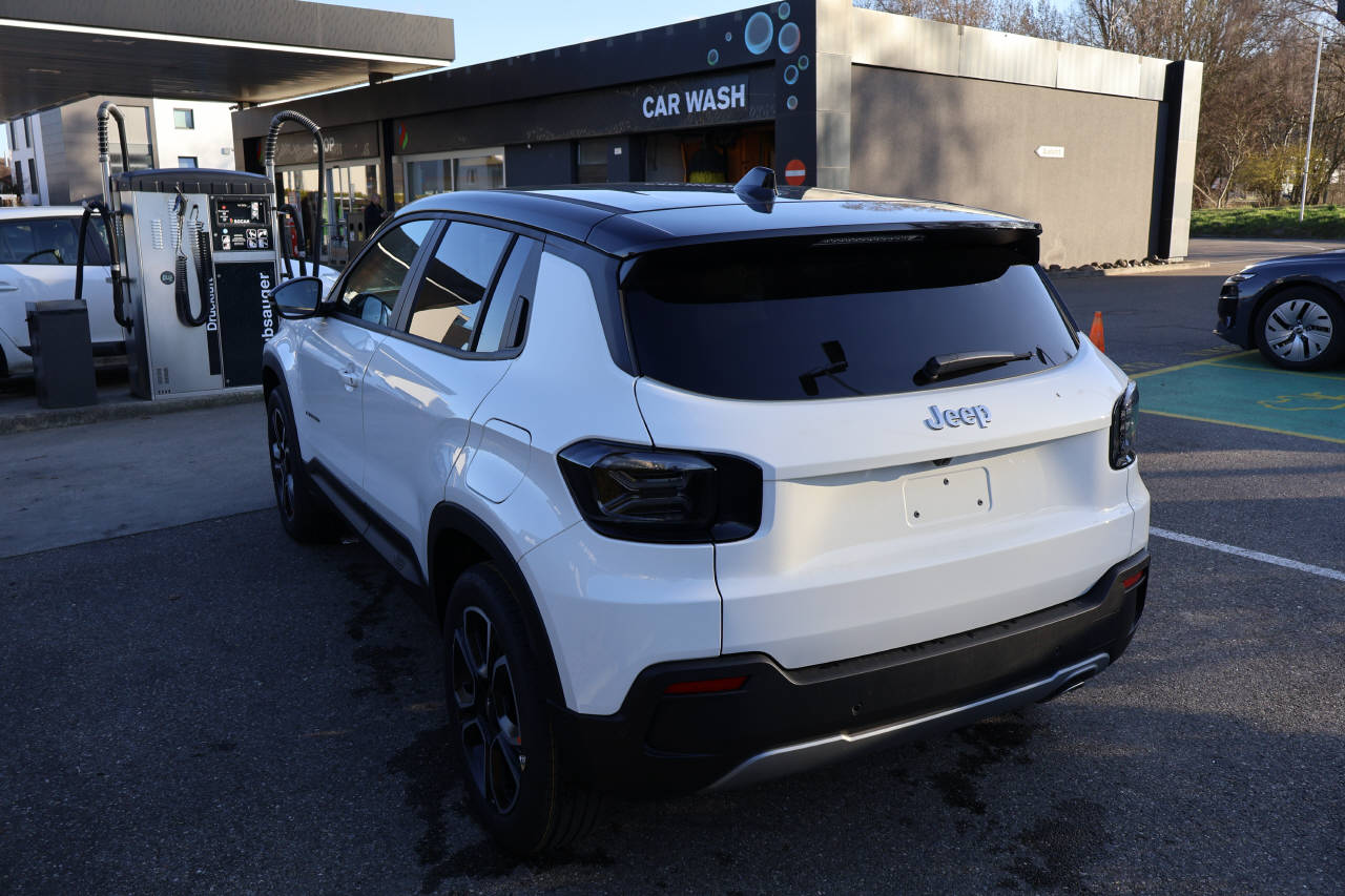 JEEP Avenger 1.2 MHEV Summit-image-3