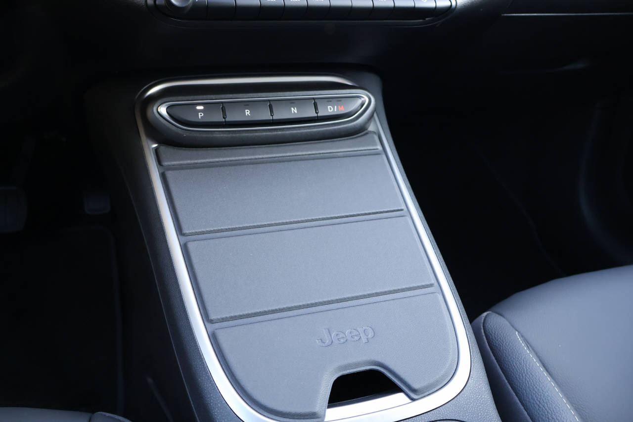 JEEP Avenger 1.2 MHEV Summit-image-12