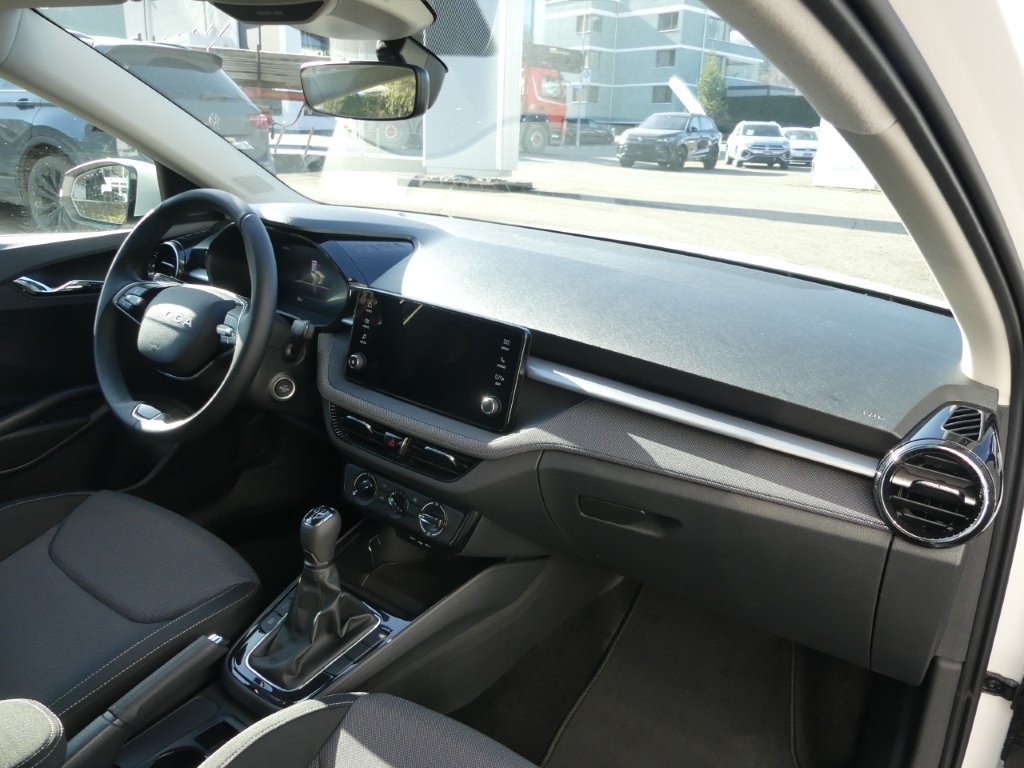 SKODA Fabia 1.0 TSI Selection-image-8