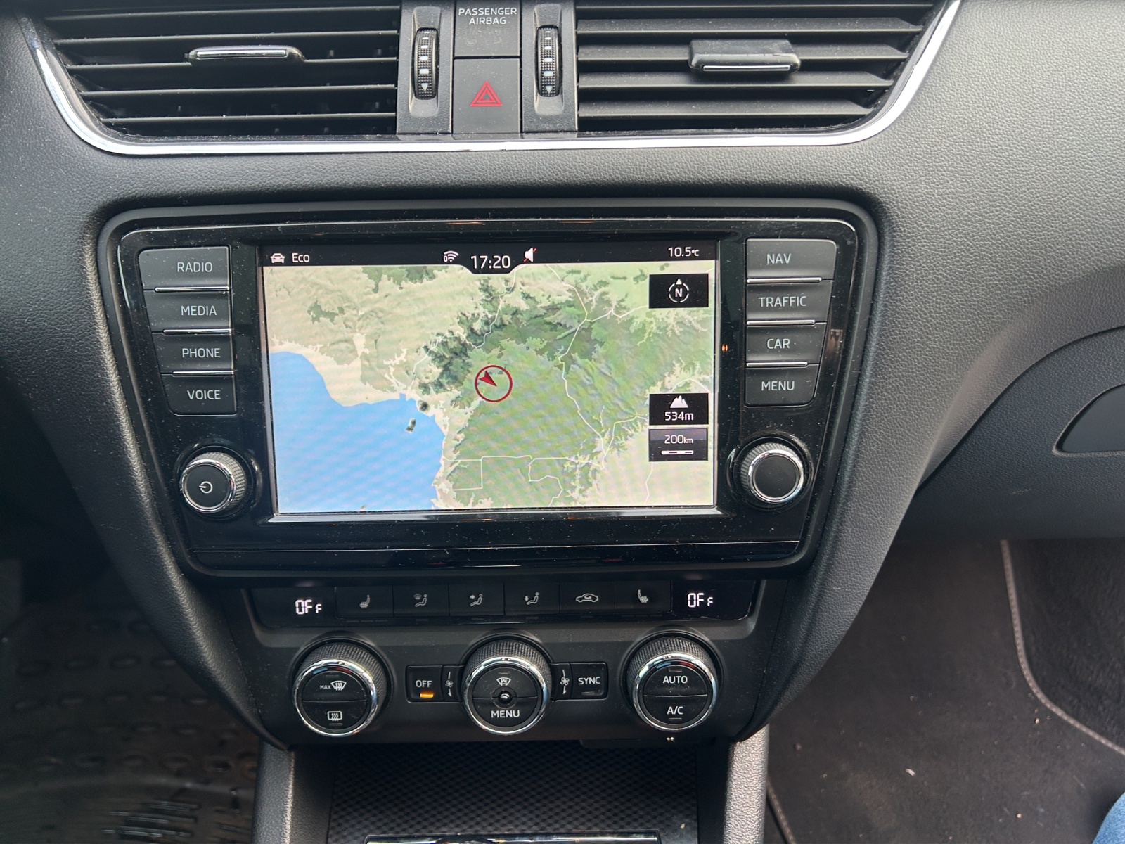SKODA Octavia Combi 2.0 TDI RS DSG-image-12