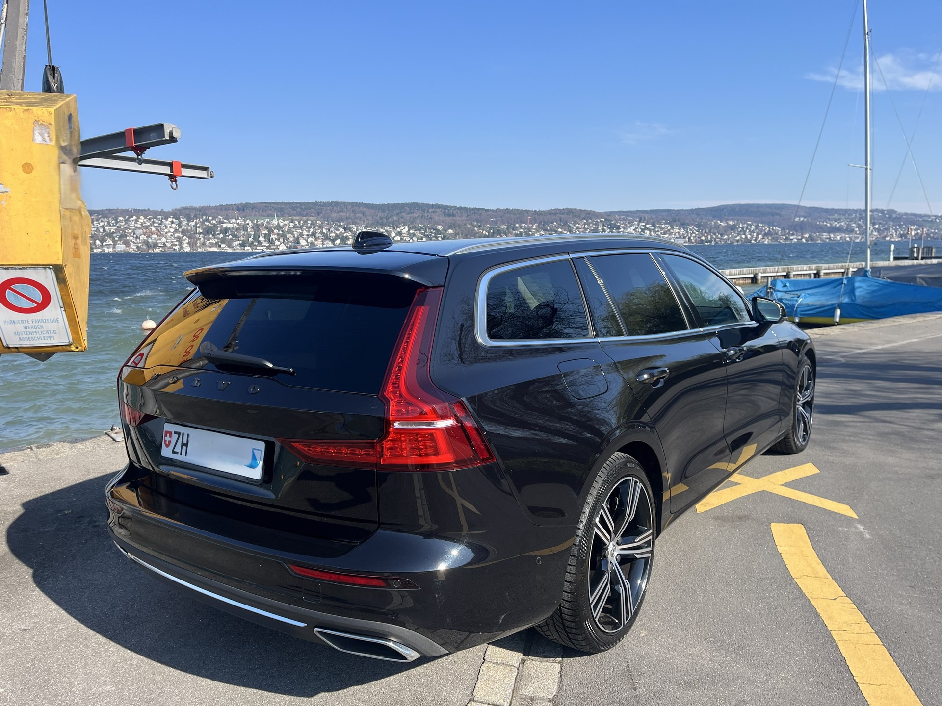 VOLVO V60 T6 eAWD TE Inscription Geartronic-image-1