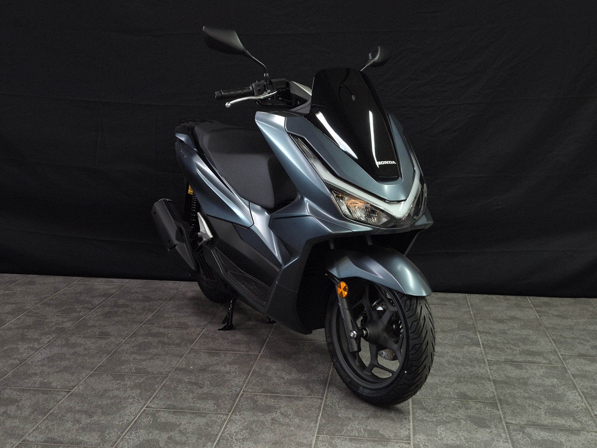 HONDA PCX 125 DX TFT. connectivity-image-11
