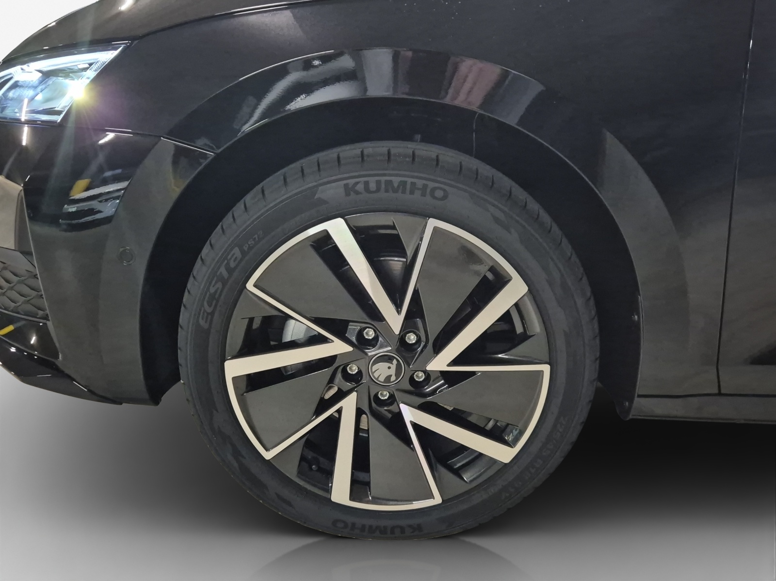 SKODA Octavia Sportline Dynamic-image-14