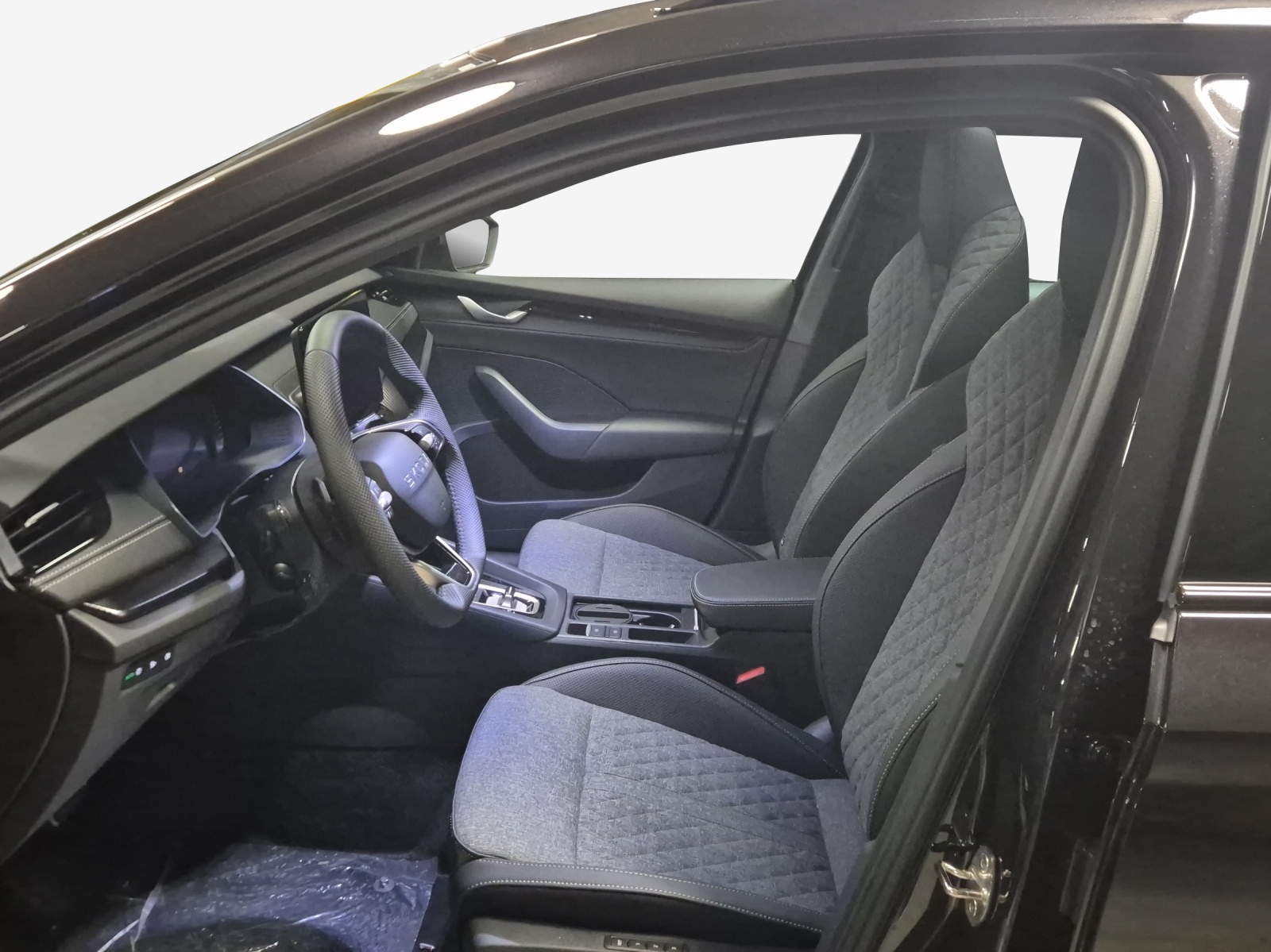 SKODA Octavia Sportline Dynamic-image-7