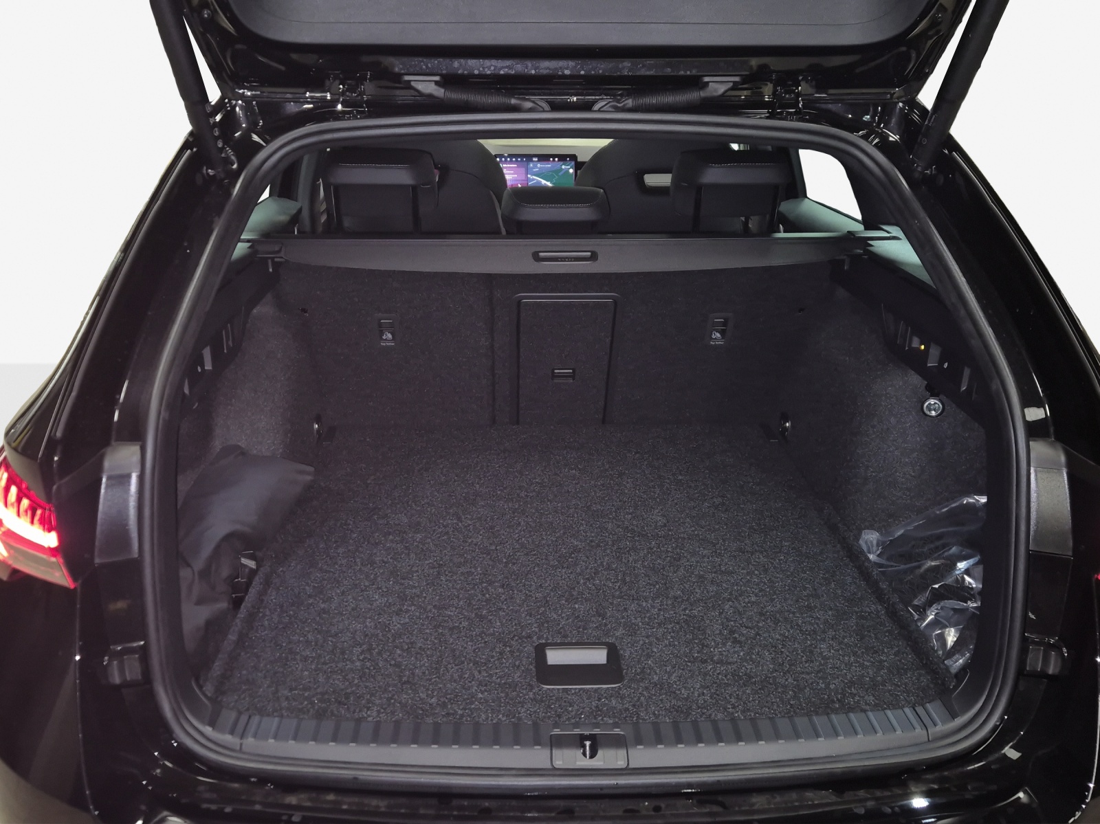 SKODA Octavia Sportline Dynamic-image-12