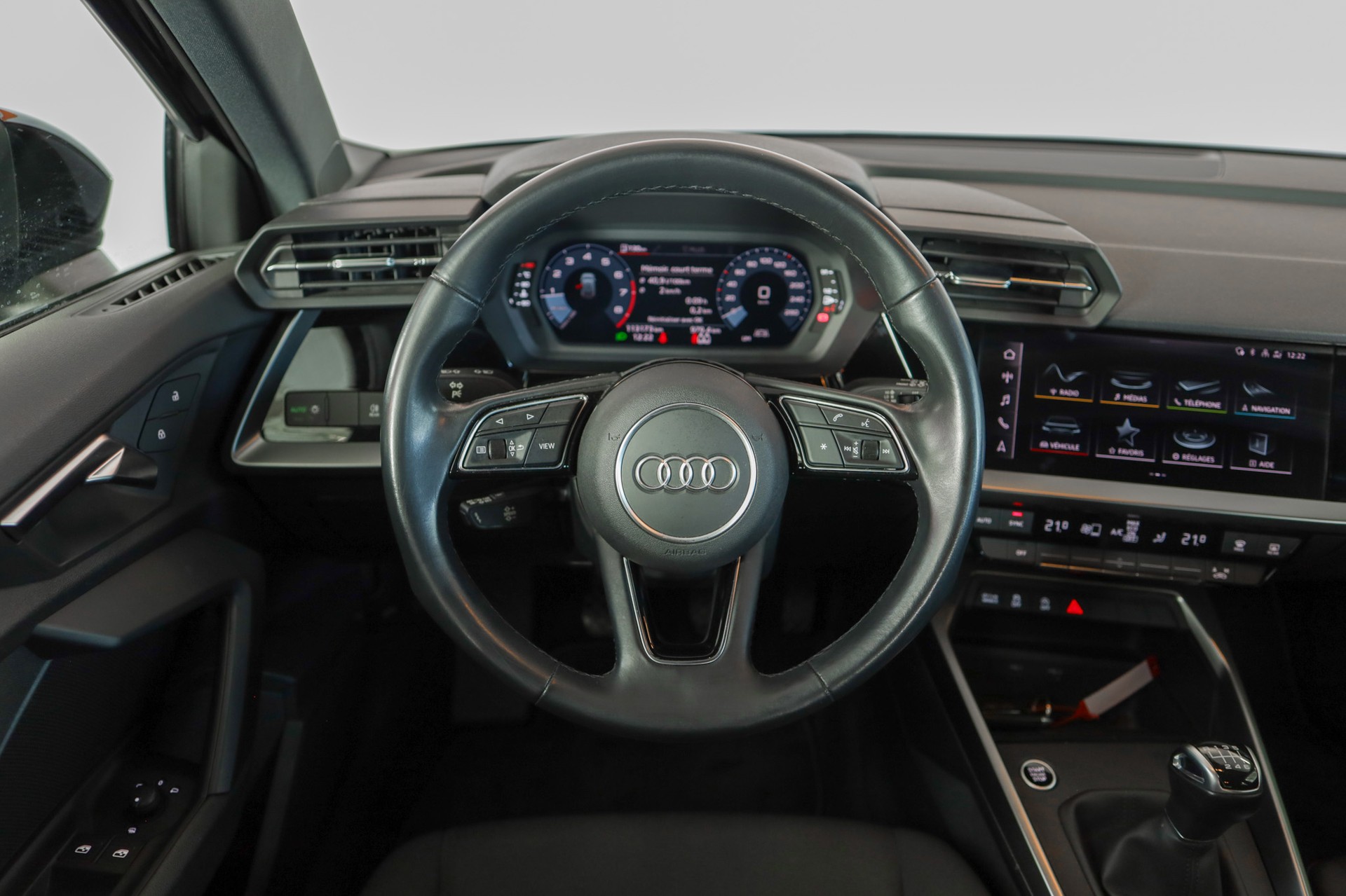 AUDI A3 Sportback 35 TFSI-image-7