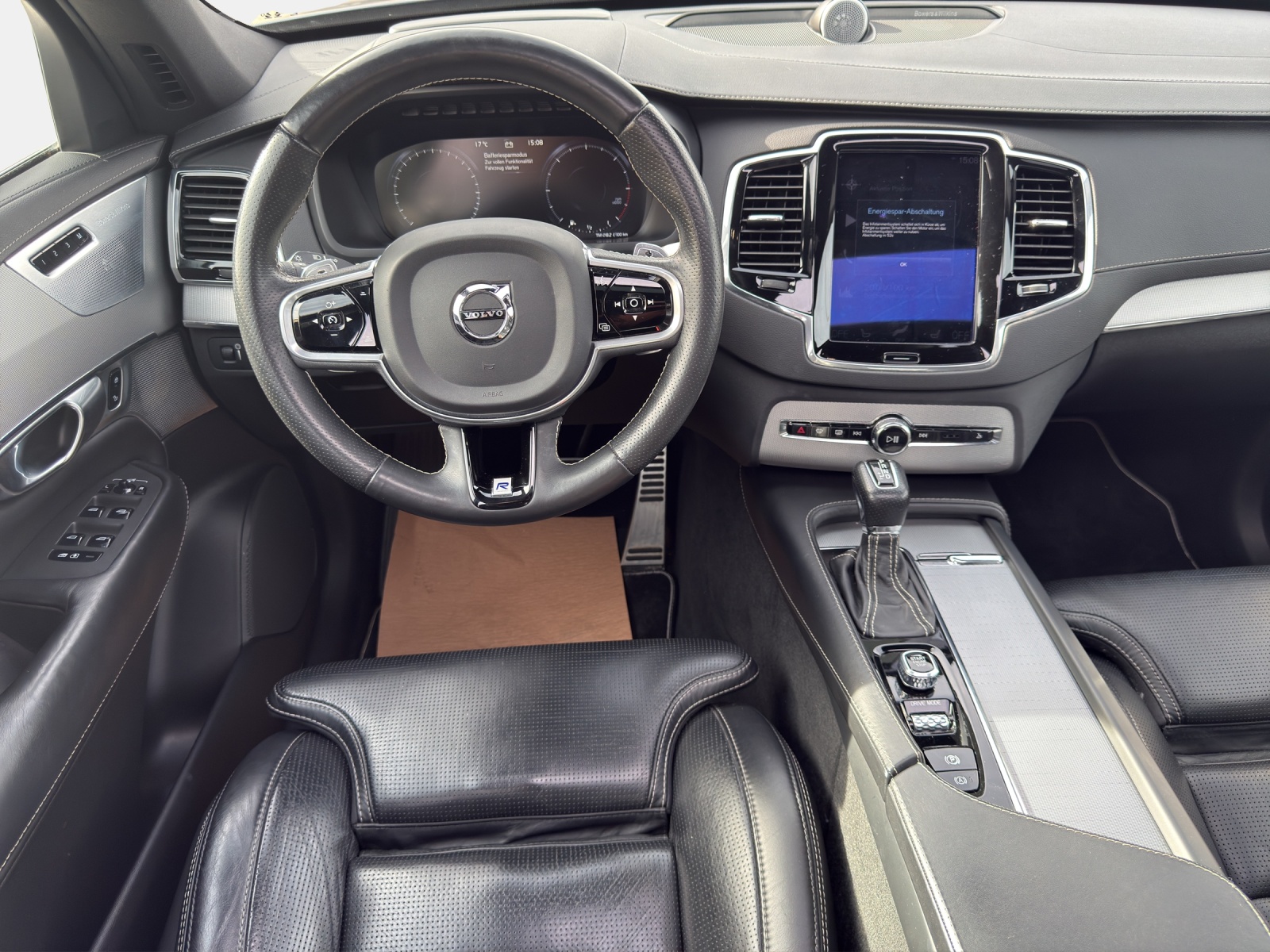 VOLVO XC90 2.0/235 D5 R-Design 4x4-image-11