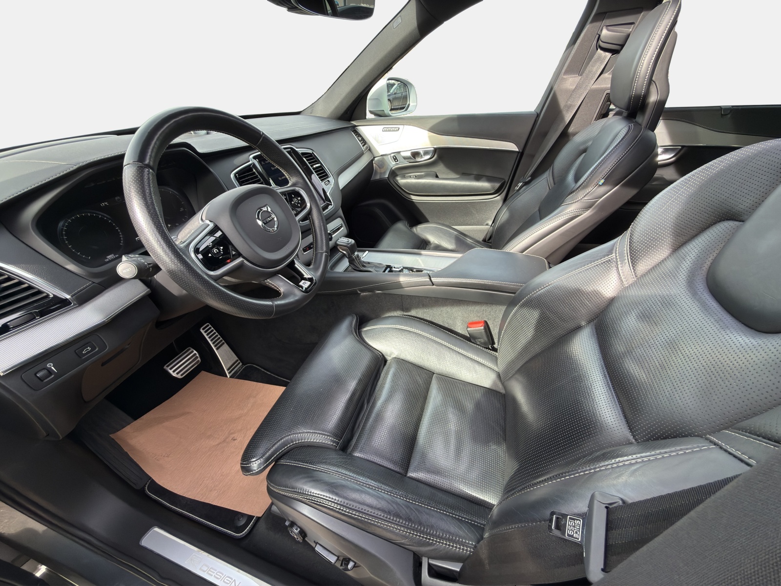 VOLVO XC90 2.0/235 D5 R-Design 4x4-image-9