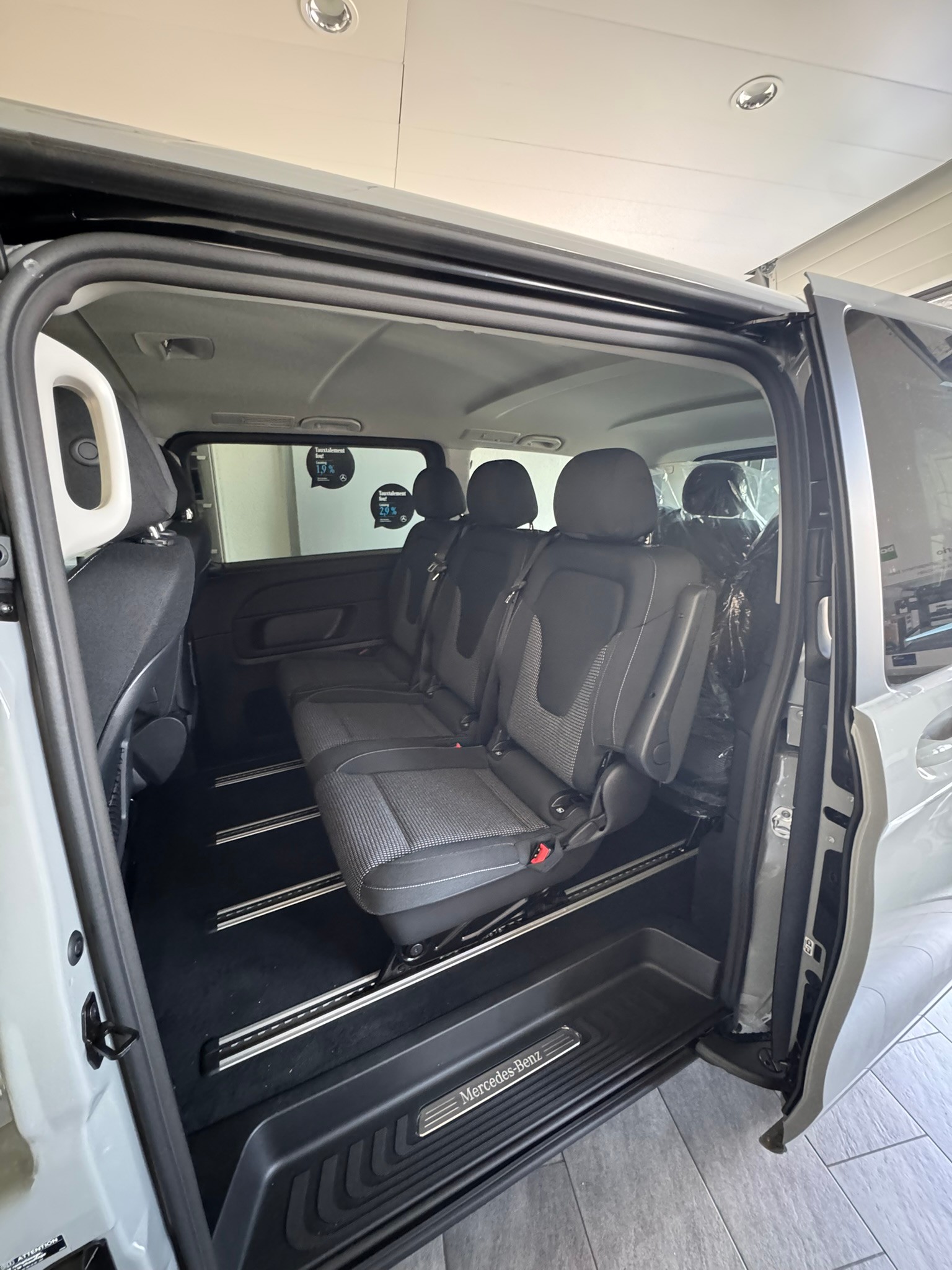 MERCEDES-BENZ V 250 d TREND 3200mm L 4 Matic, 8 places-image-6