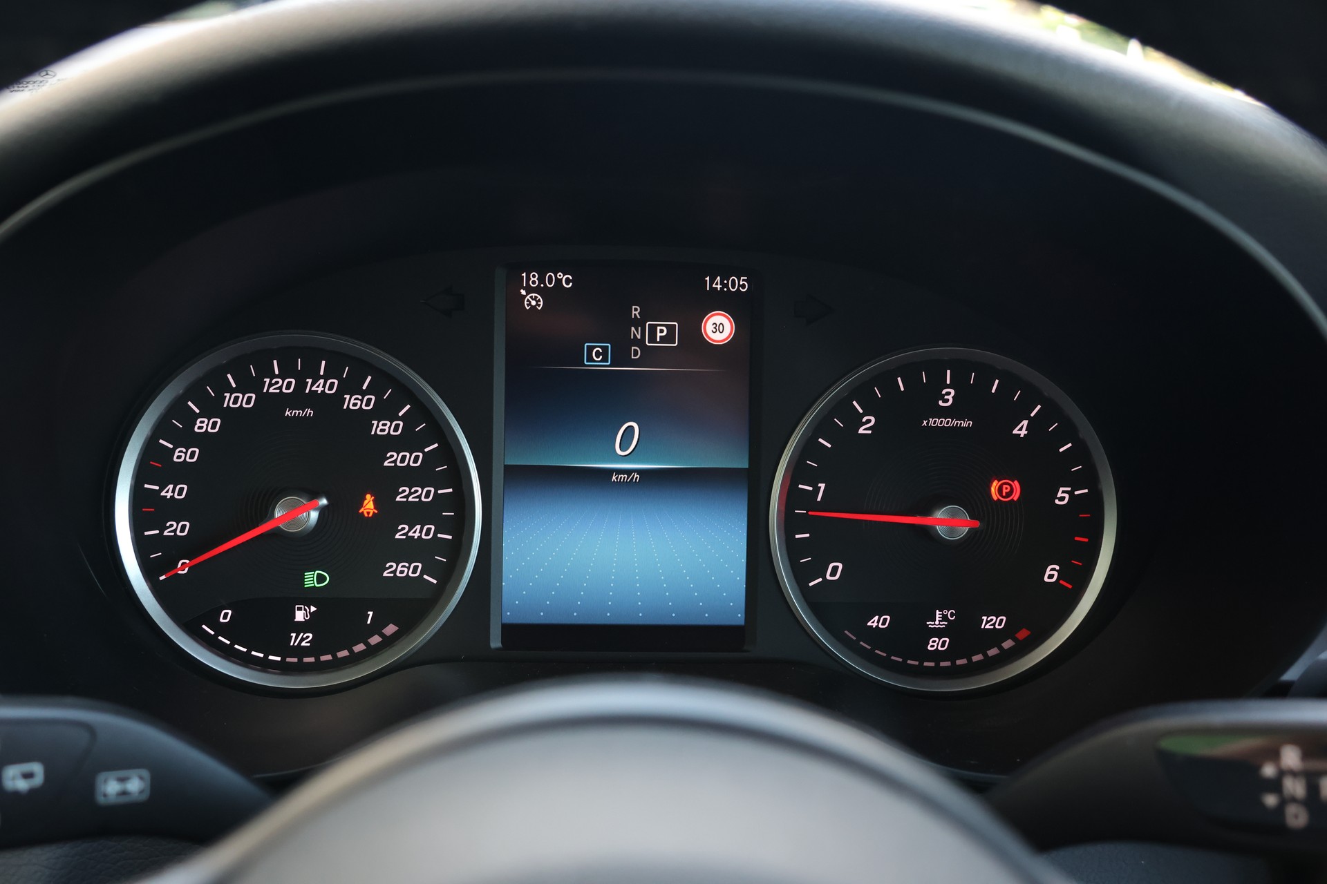 MERCEDES-BENZ C 200 BlueTEC-image-13