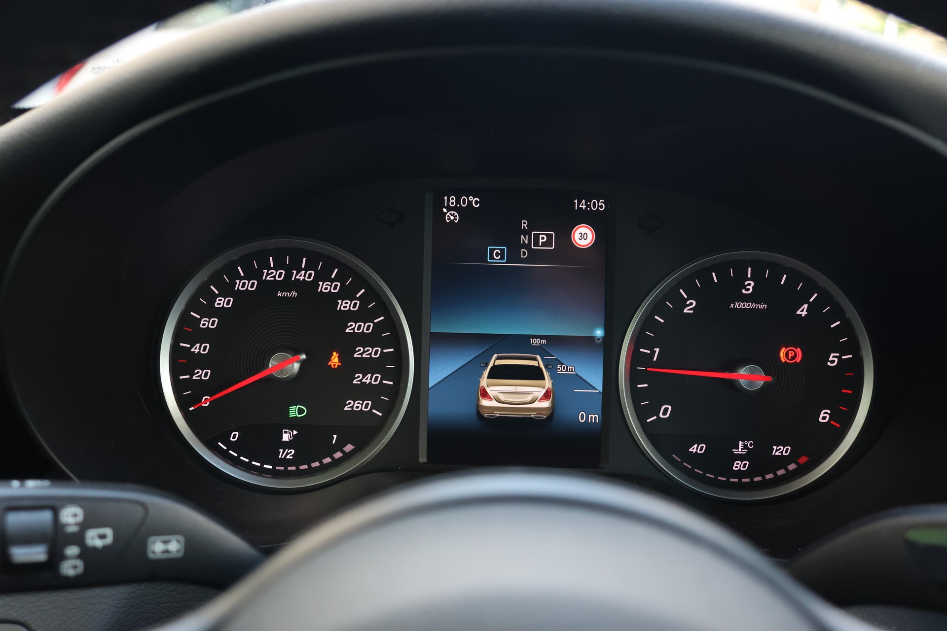 MERCEDES-BENZ C 200 BlueTEC-image-18
