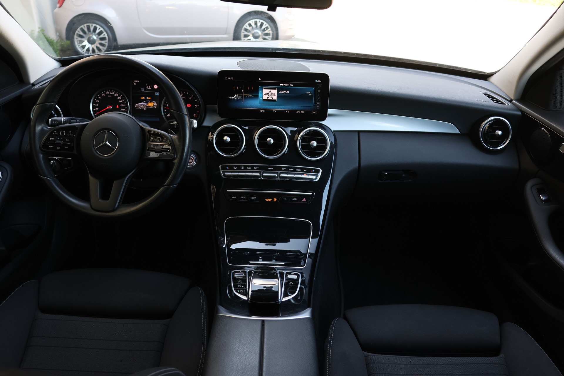 MERCEDES-BENZ C 200 BlueTEC-image-11
