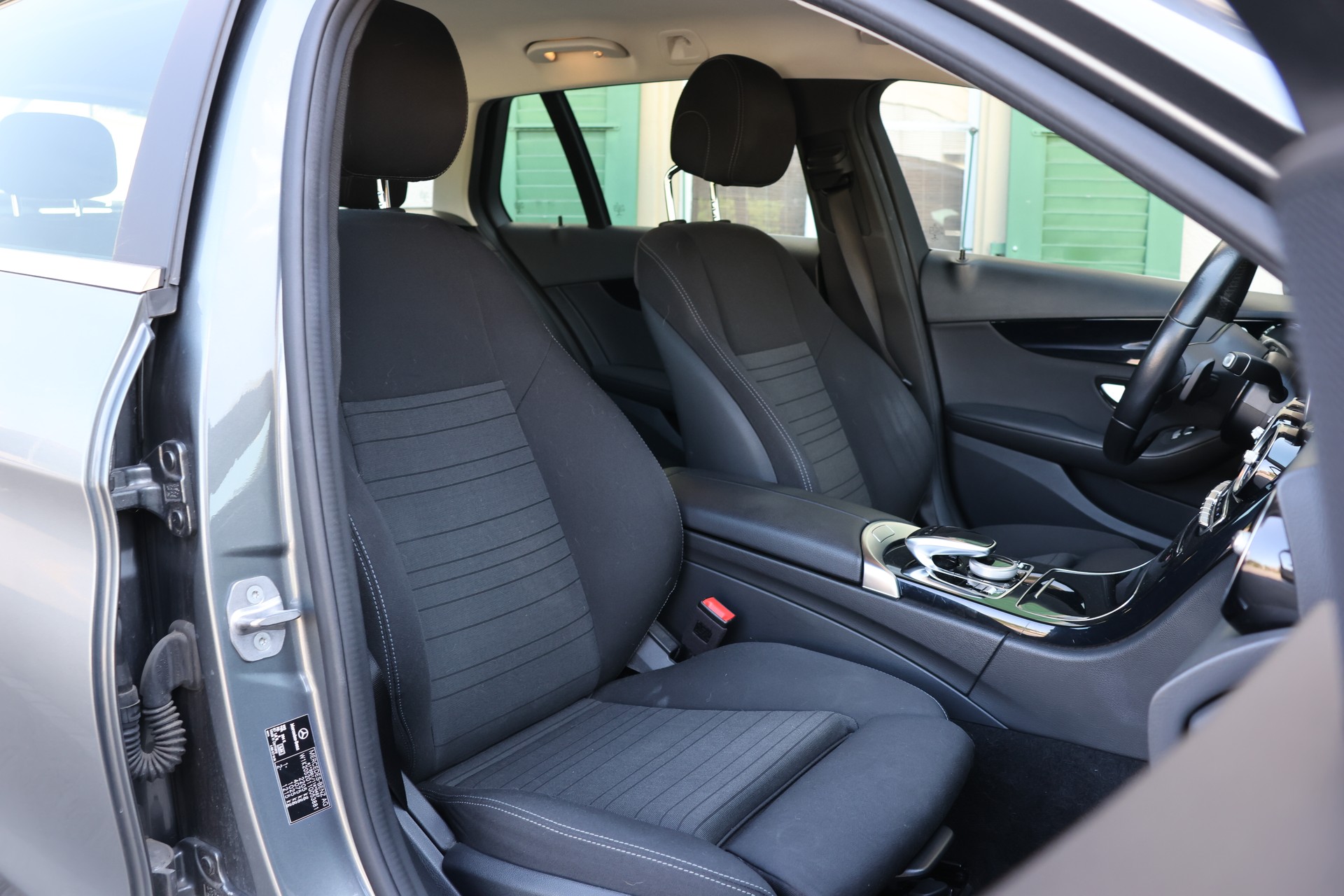 MERCEDES-BENZ C 200 BlueTEC-image-9