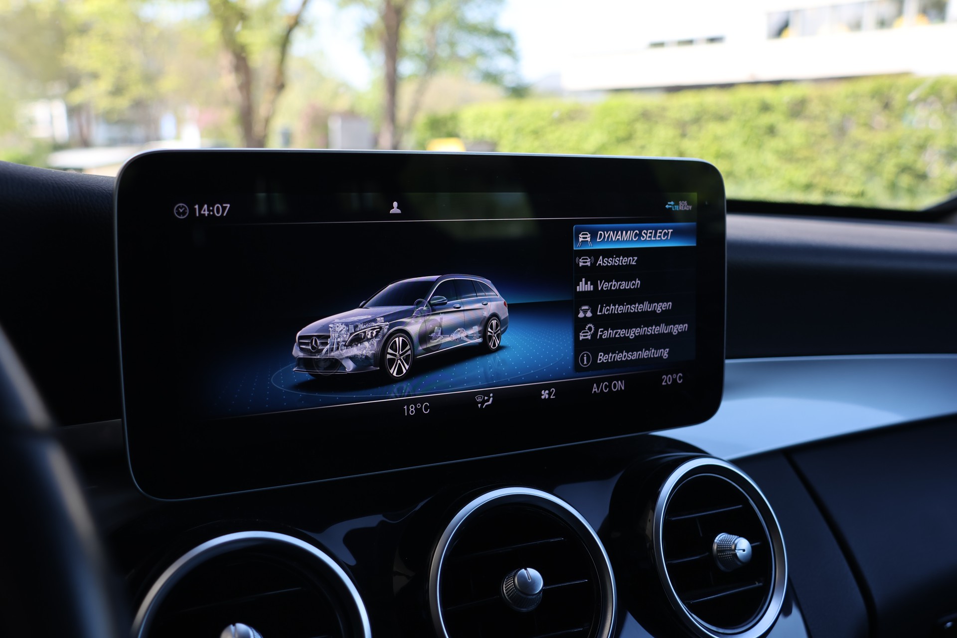 MERCEDES-BENZ C 200 BlueTEC-image-25
