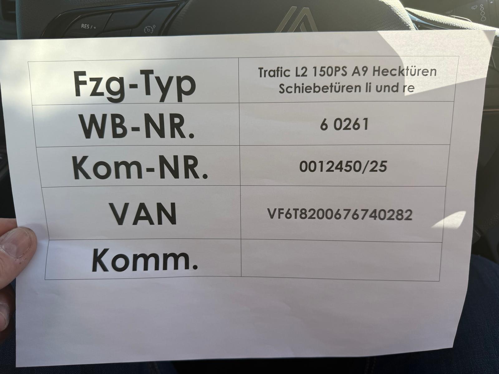RENAULT RENAULT Trucks Trafic Red Edition 150 PS A L2H1 Hecktüren-image-8