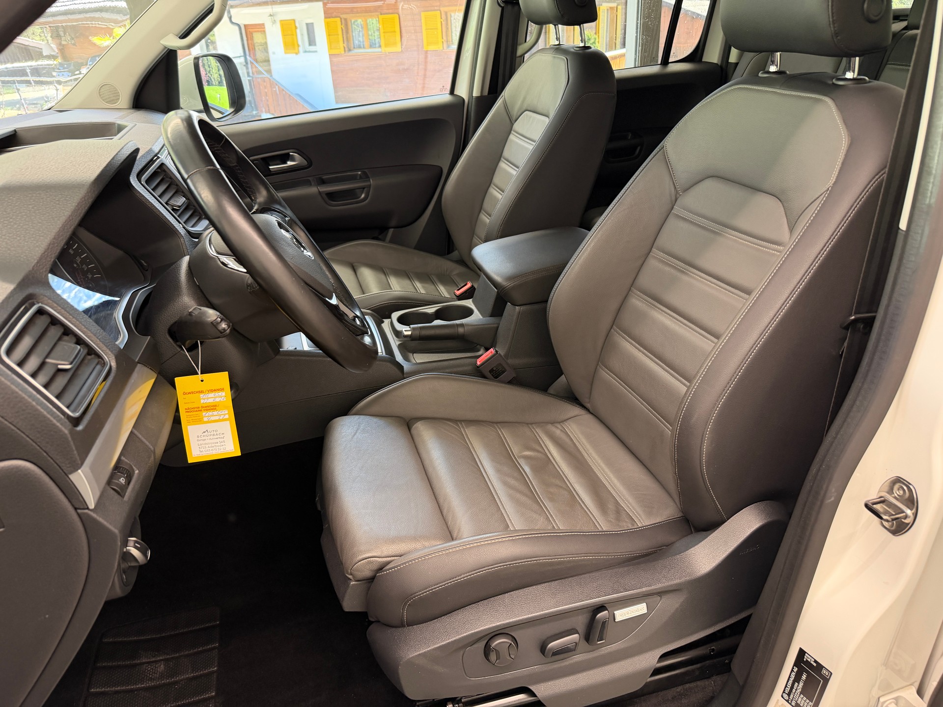 VW Amarok 3.0TDI Liberty 4Motion Automatic-image-12