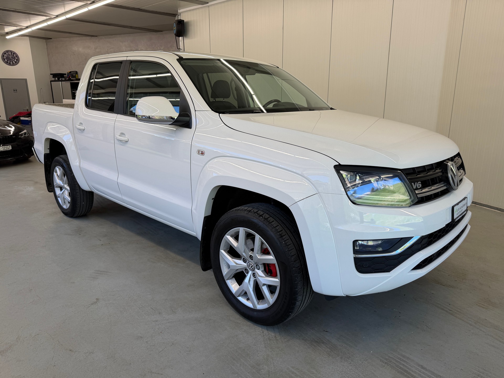VW Amarok 3.0TDI Liberty 4Motion Automatic-showroom-element-1