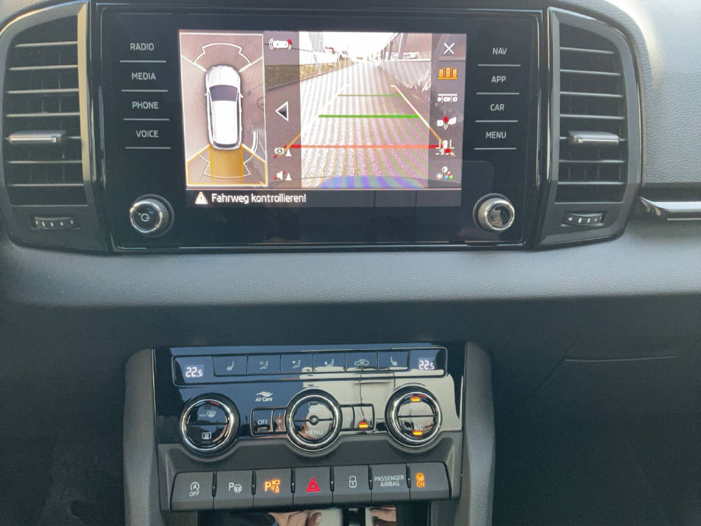 SKODA Karoq 2.0 TSI SportLine 4x4 DSG-image-12