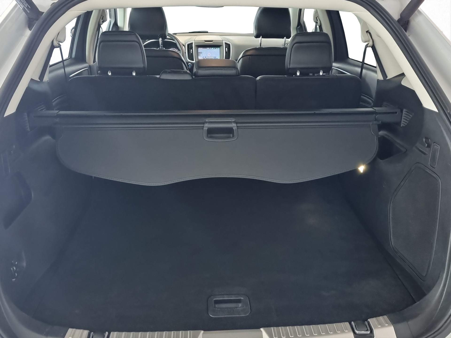 FORD Edge 2.0 TDCi 210 Titanium FPS-image-15