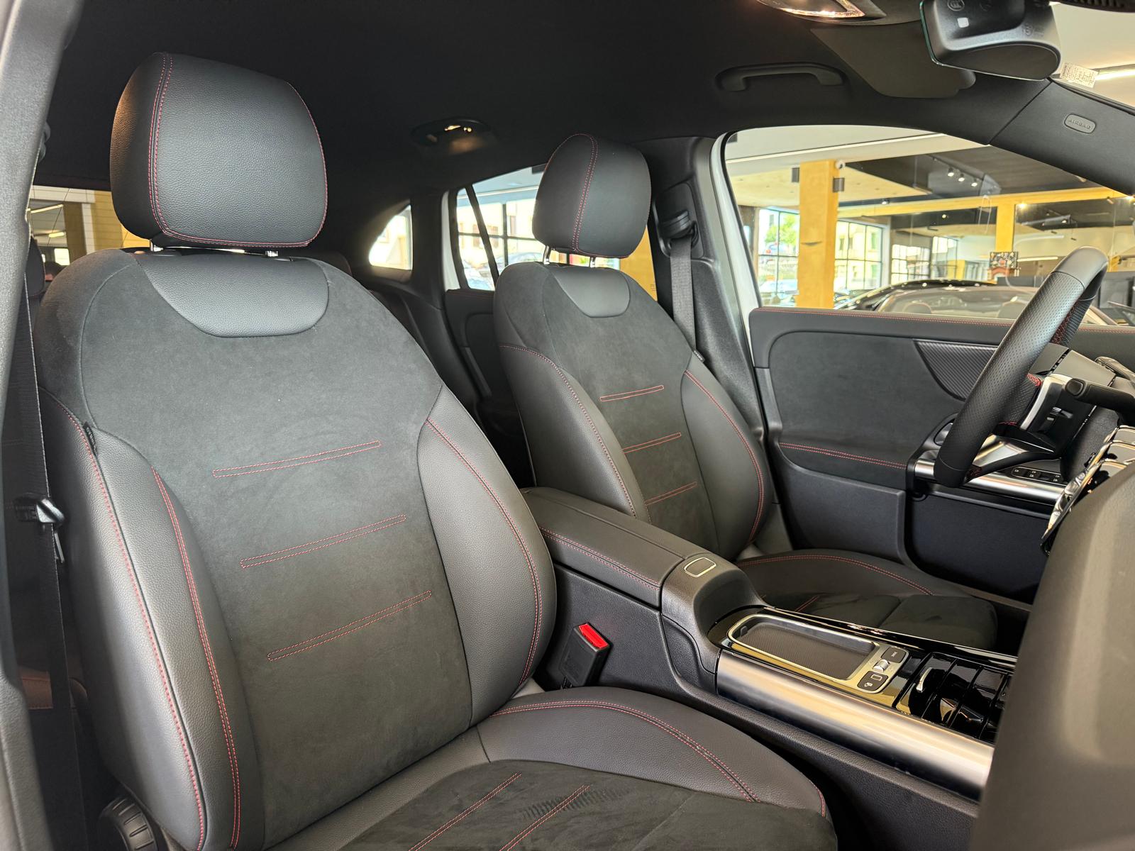 MERCEDES-BENZ GLA 200d AMG Line 8G-DCT-image-15