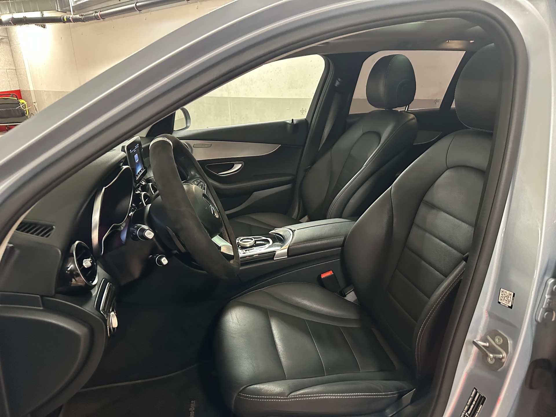 MERCEDES-BENZ C 220 d Exclusive 4Matic 9G-Tronic-image-12