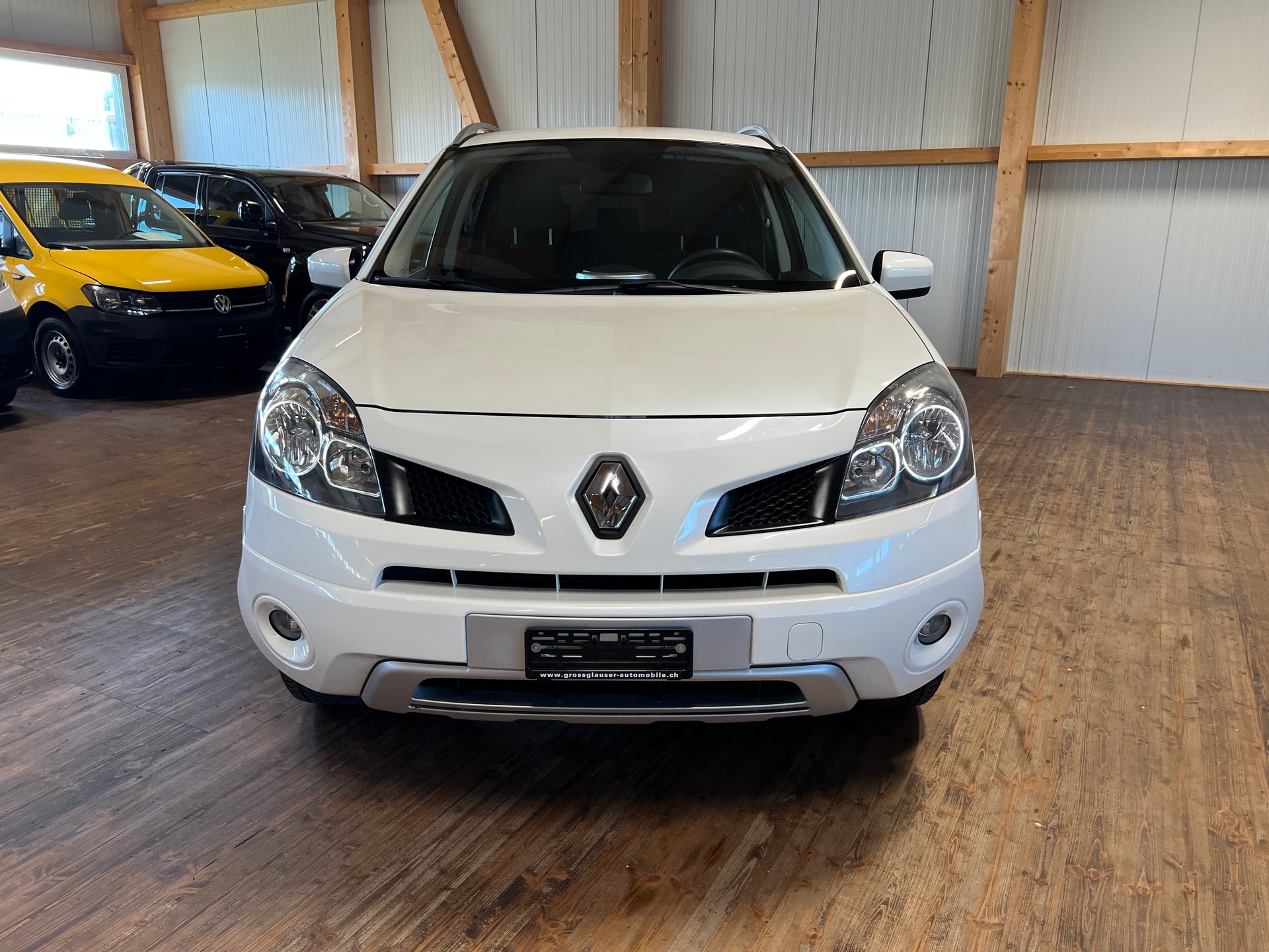 RENAULT Koleos 2.5 Expression 4x4-showroom-element-1