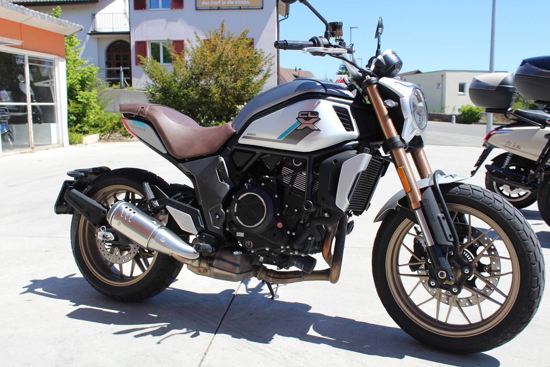 CF MOTO 700 CL-X Heritage-image-1