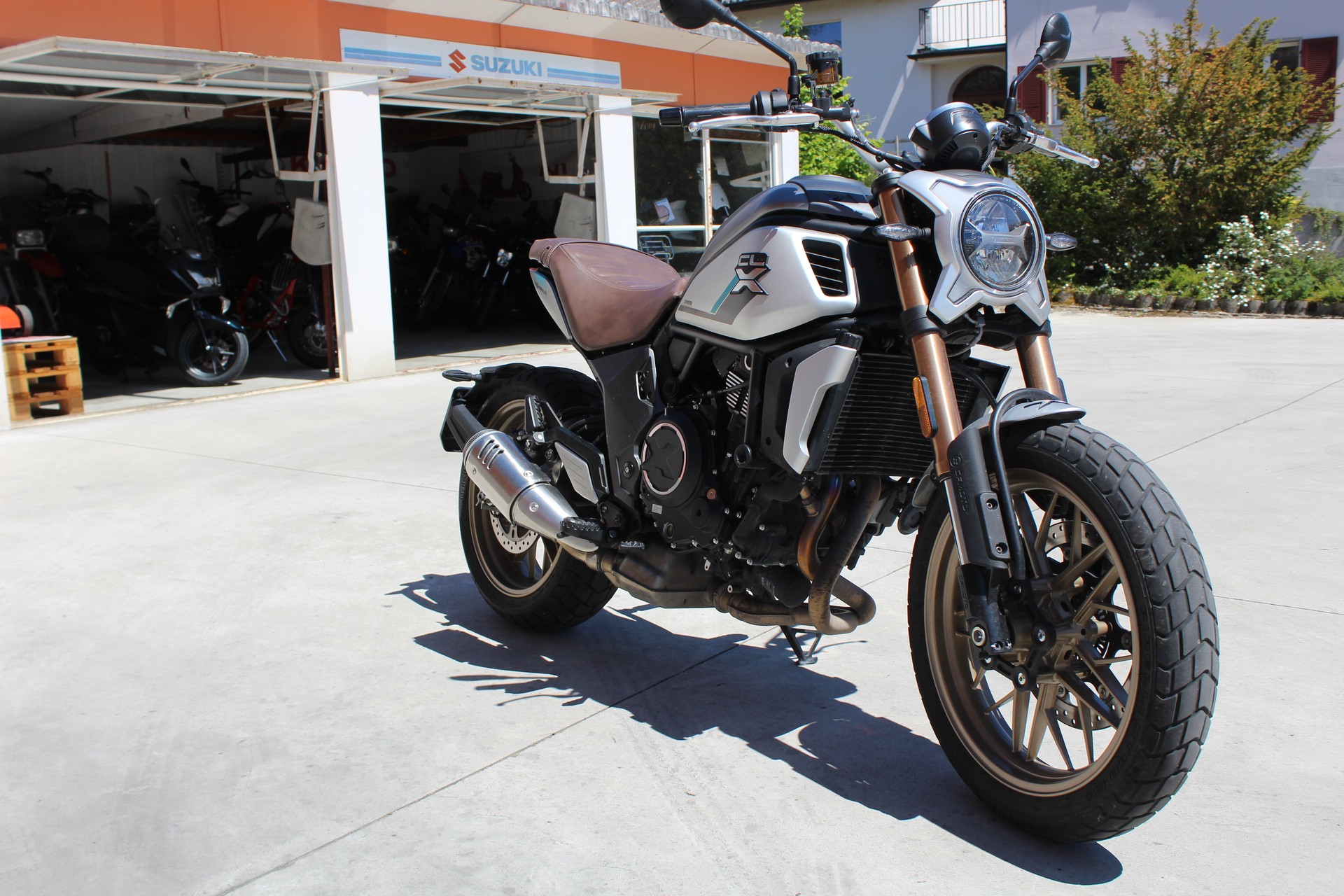 CF MOTO 700 CL-X Heritage