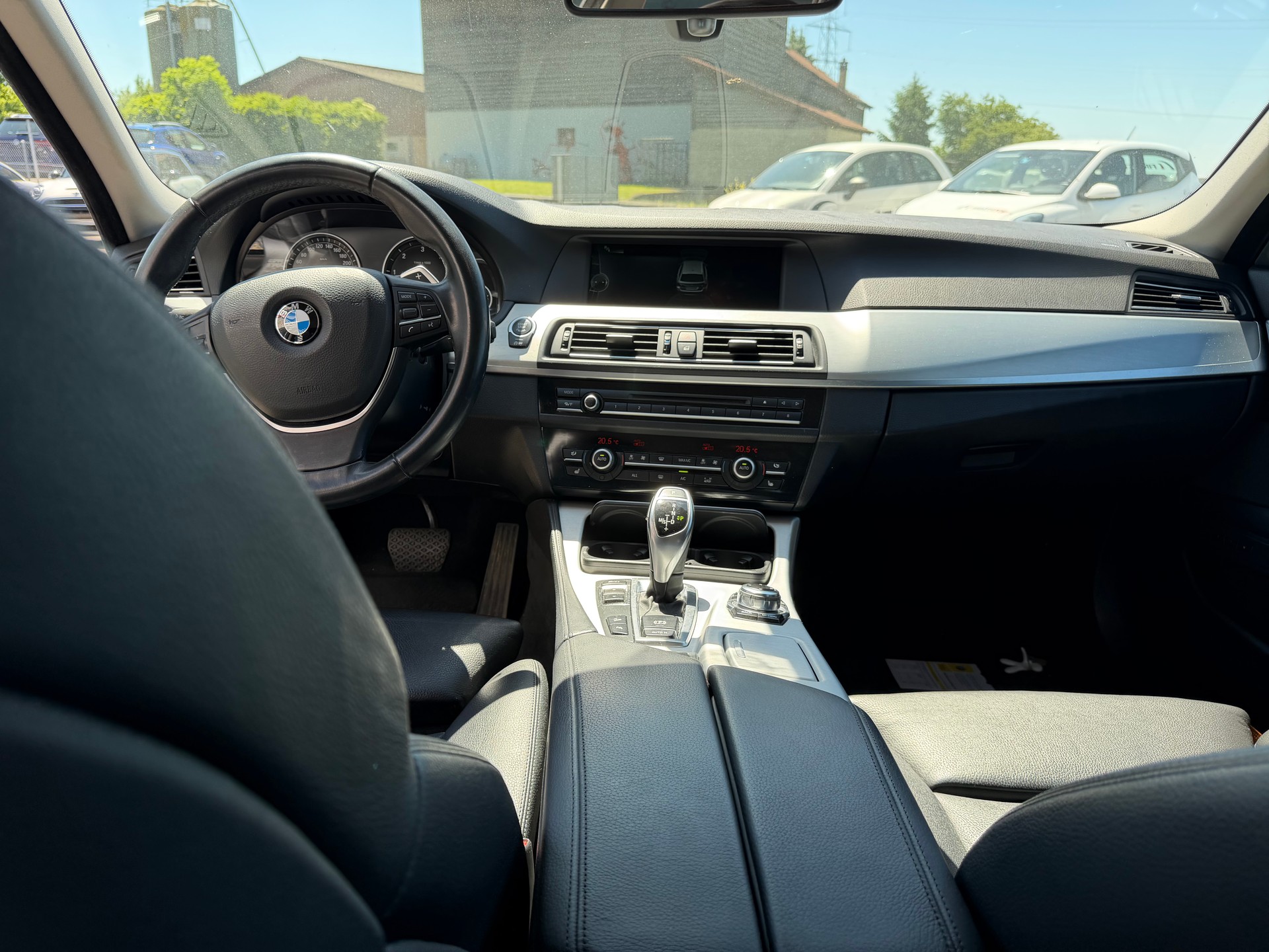 BMW 525d xDrive Touring Steptronic-image-6