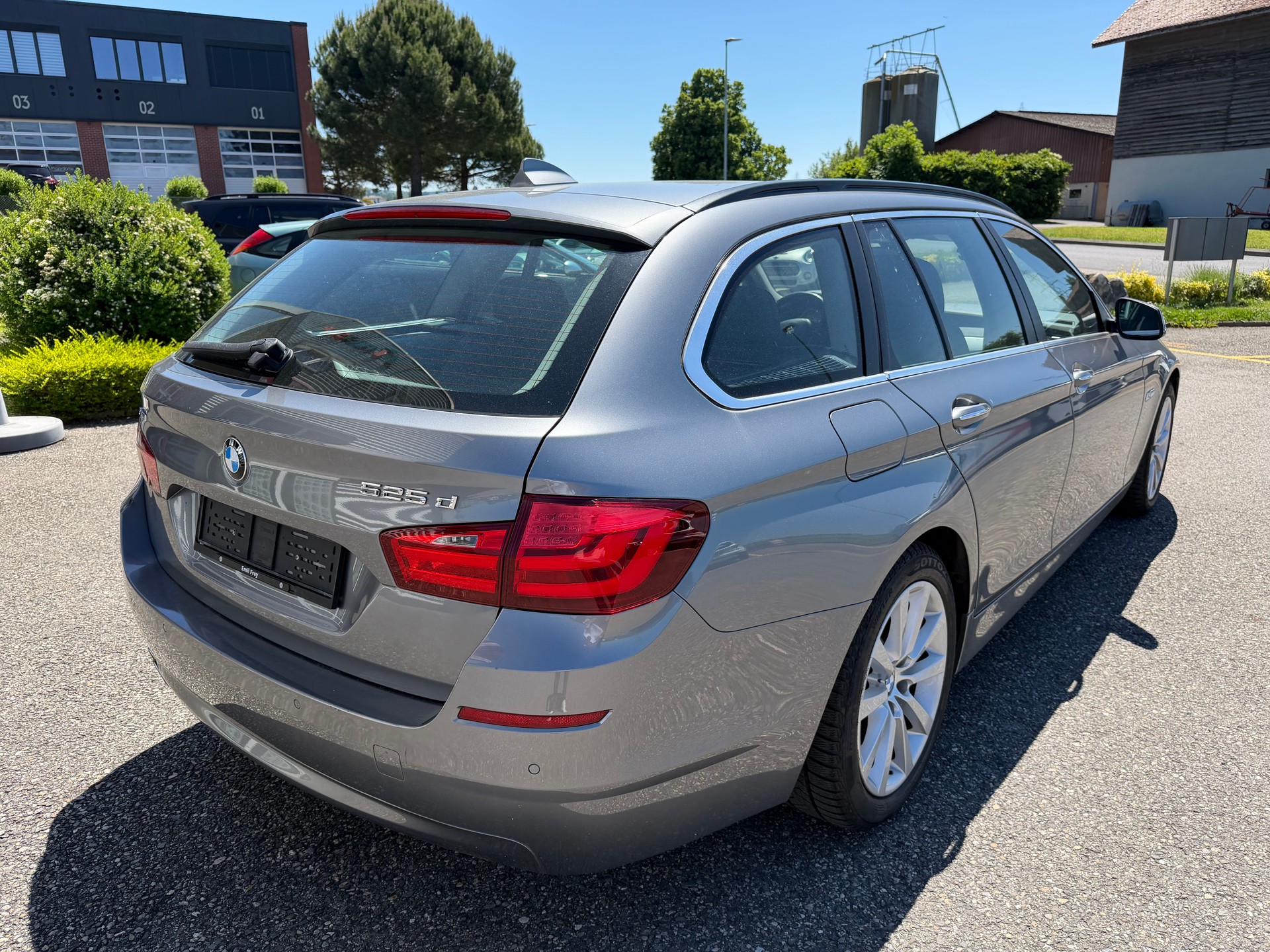 BMW 525d xDrive Touring Steptronic-image-3
