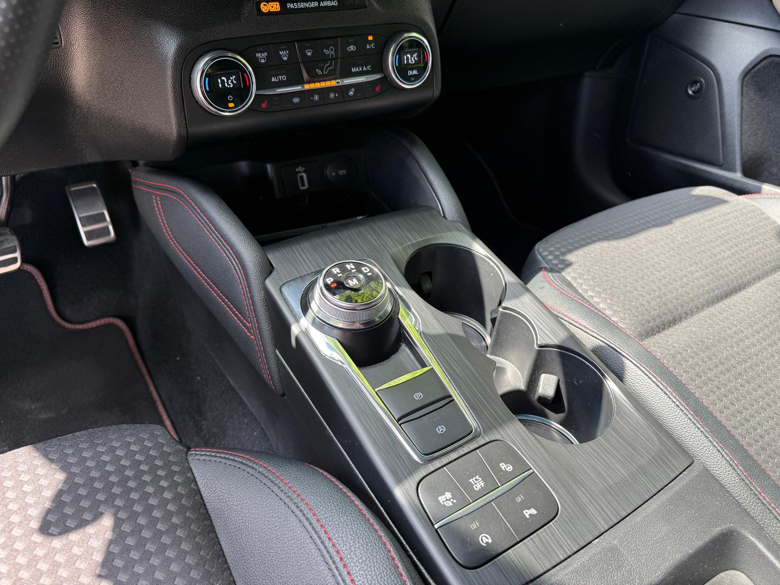 FORD Focus 1.0 SCTi ST Line X Automatic (CH)-image-11