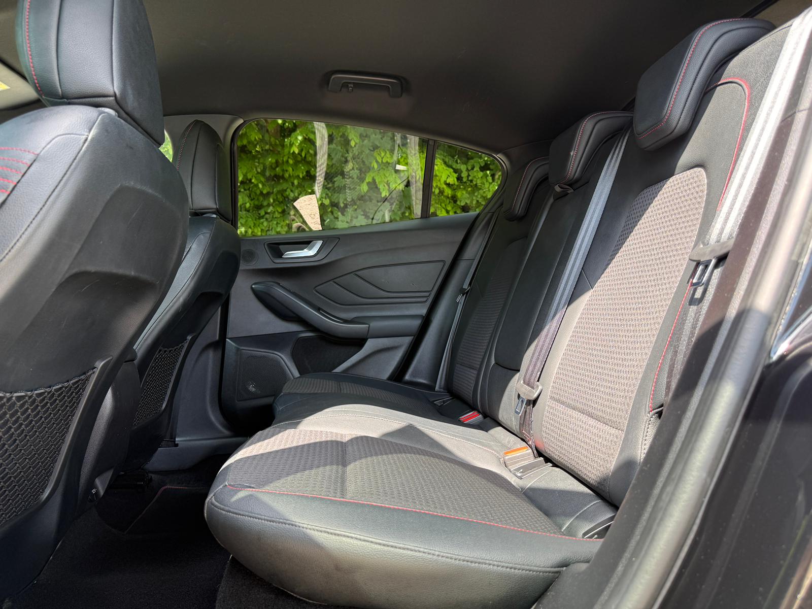 FORD Focus 1.0 SCTi ST Line X Automatic (CH)-image-12