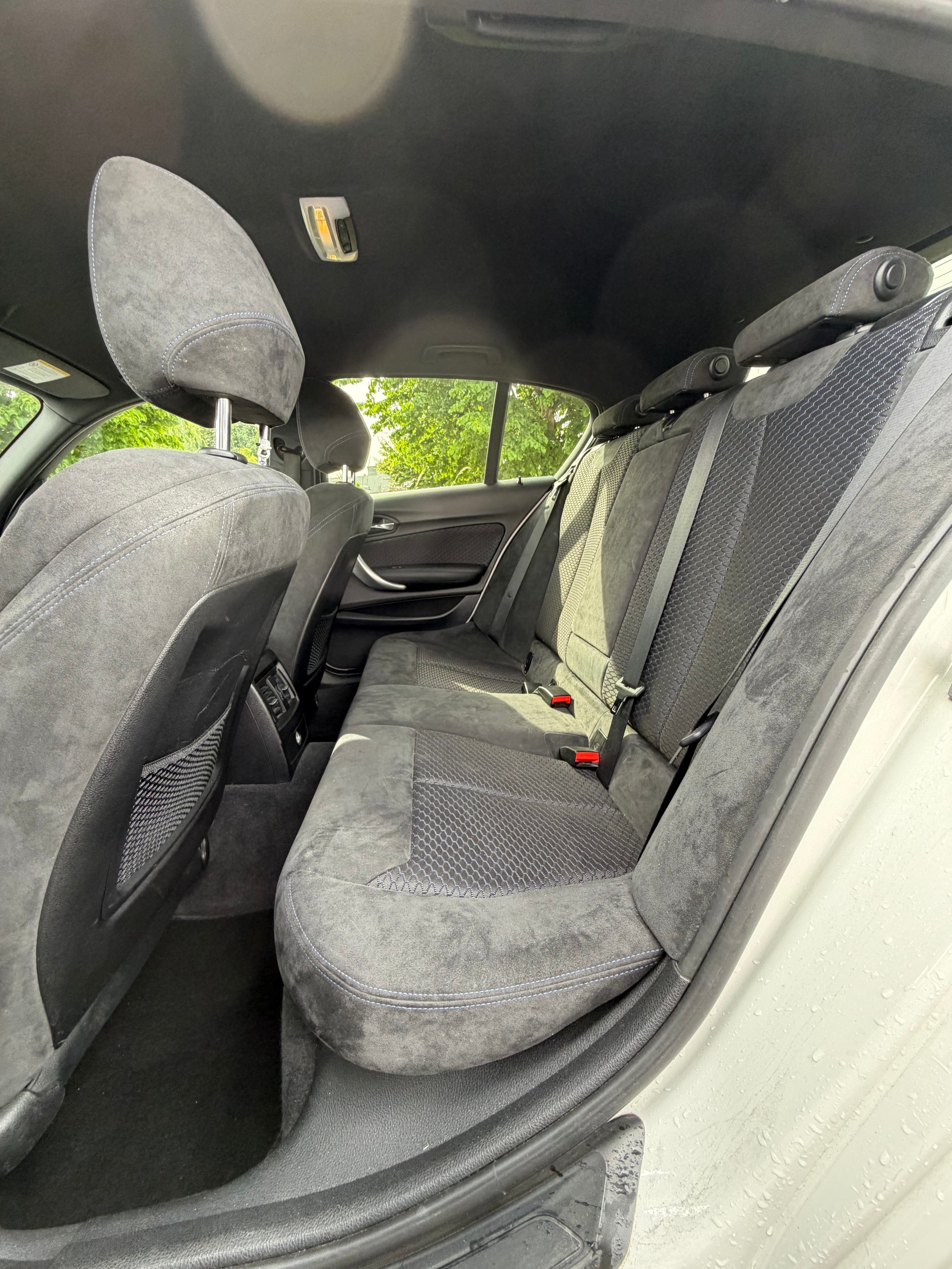 BMW M135i xDrive Steptronic-image-14
