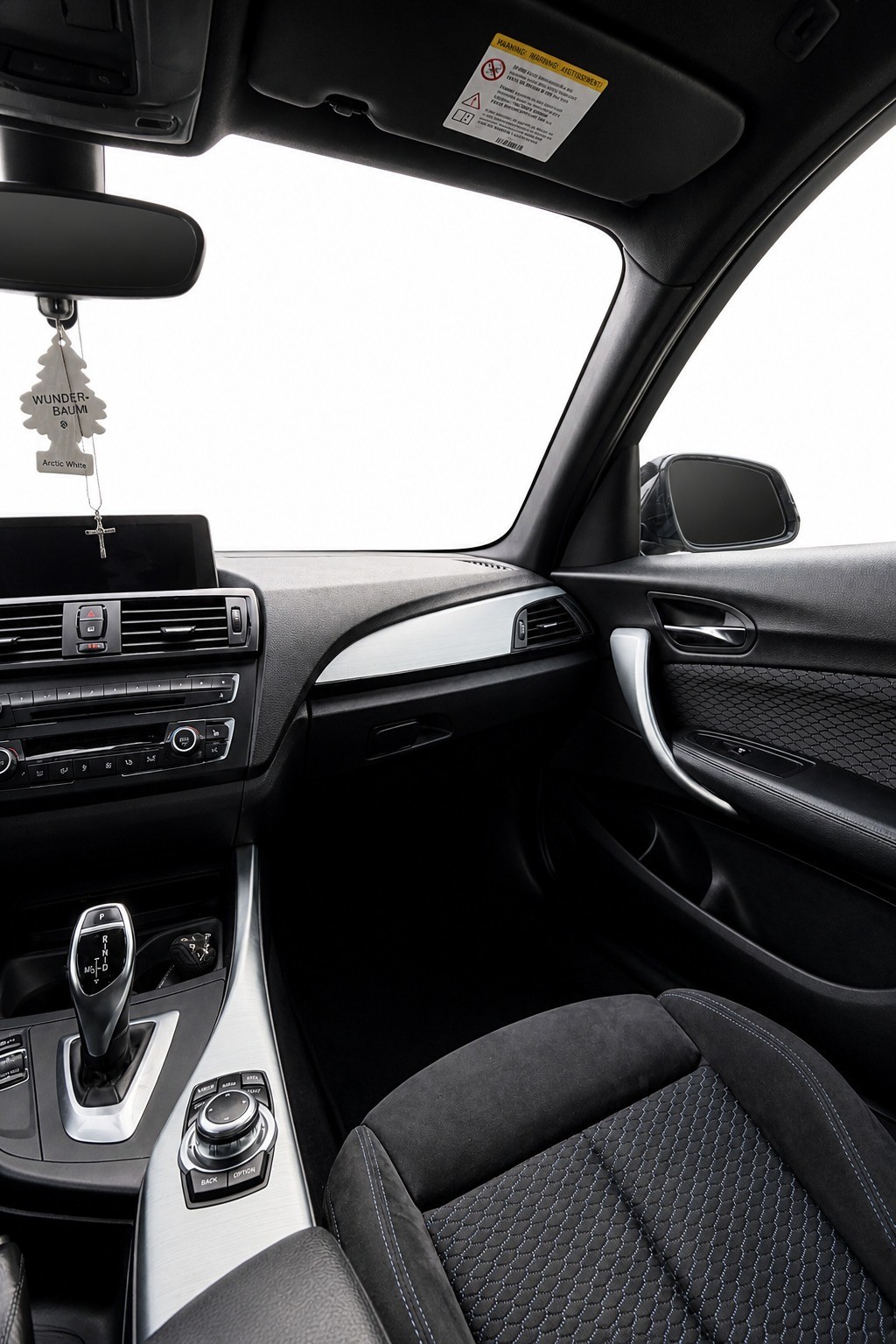 BMW M135i xDrive Steptronic-image-13