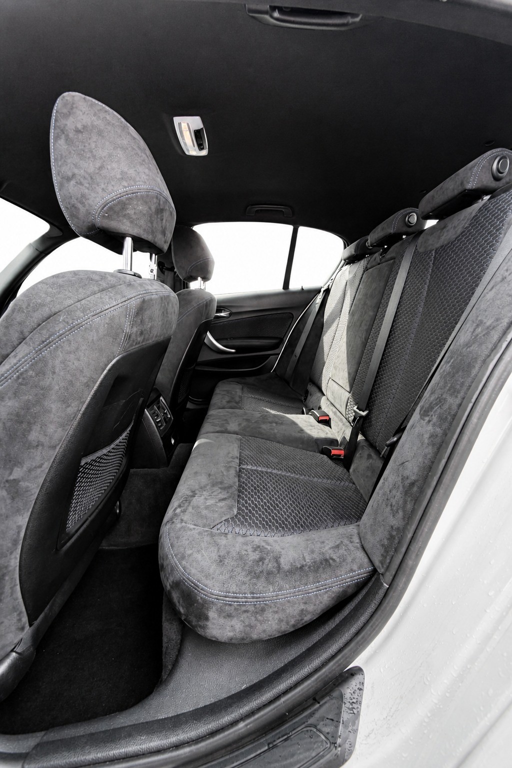 BMW M135i xDrive Steptronic-image-14