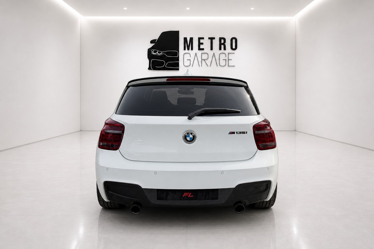 BMW M135i xDrive Steptronic-image-3