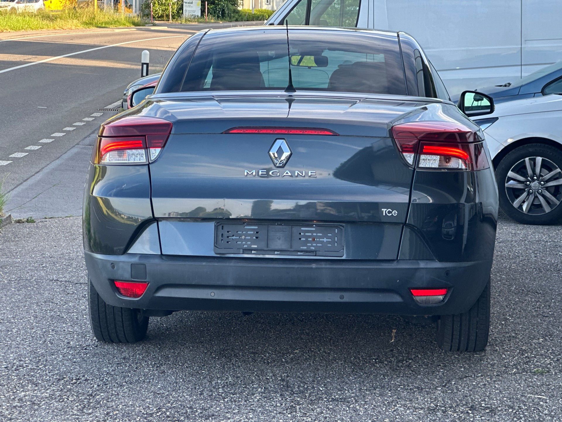 RENAULT Mégane CC 1.4 16V Turbo Dynamique-image-5