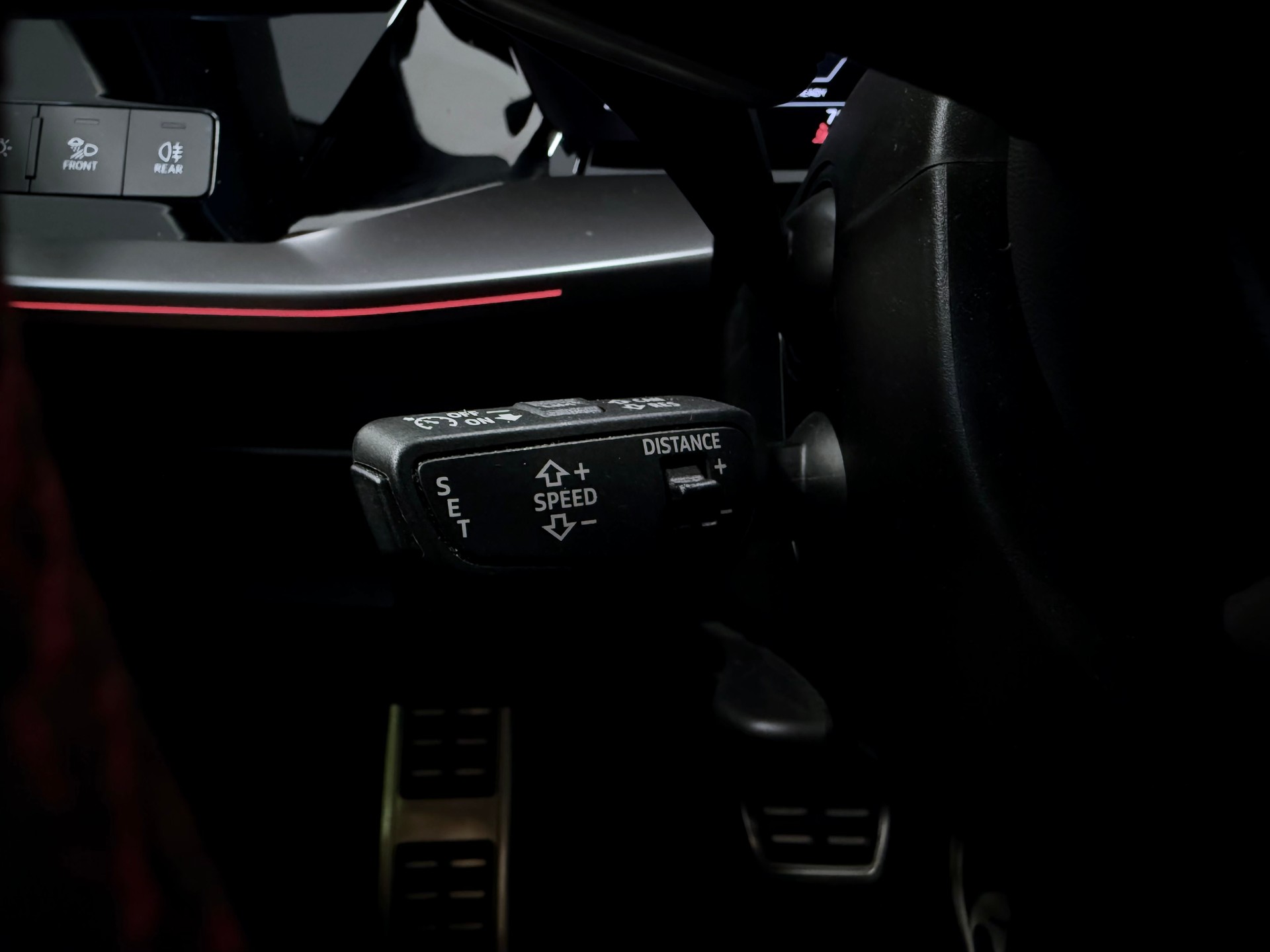 AUDI RS3 Sportback 2.5 TSI quattro S-tronic "Titan Forged"-image-26