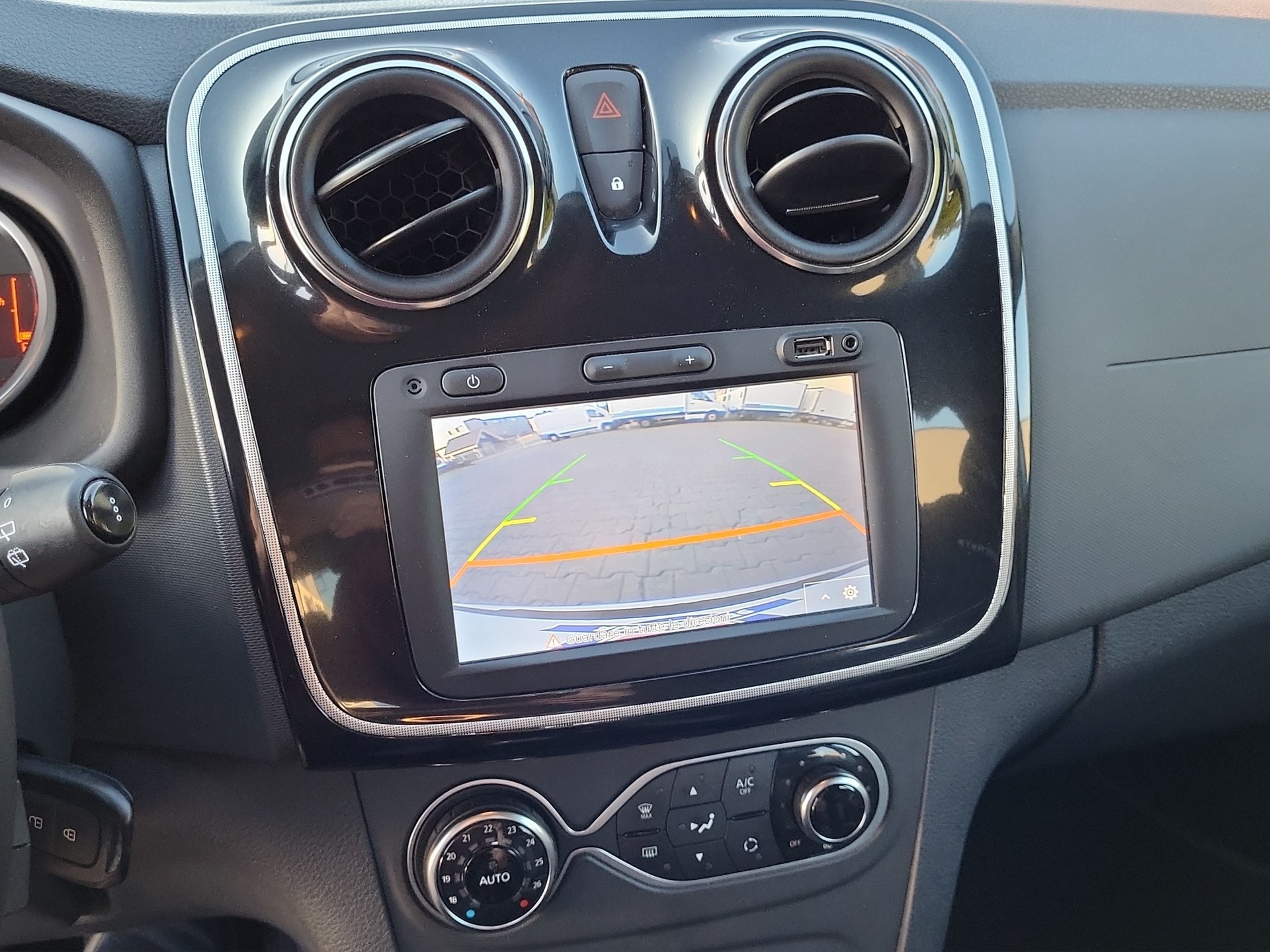 DACIA Sandero Tce 90 Stepway Unlimited-image-13