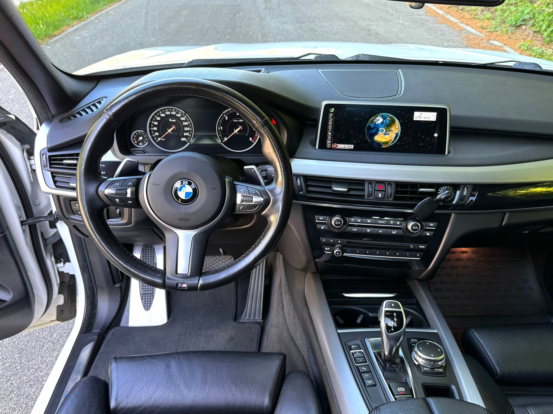 BMW 40d xDrive SAG-image-9