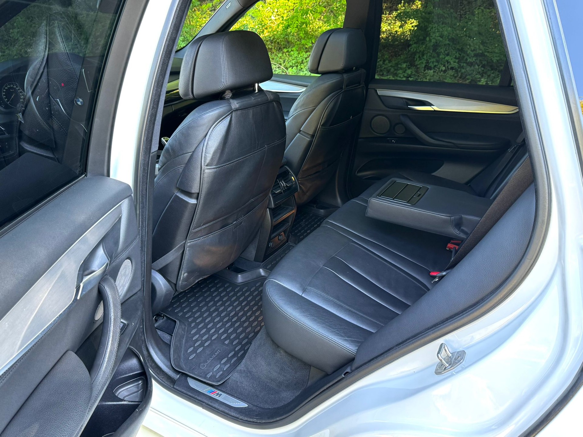 BMW 40d xDrive SAG-image-11