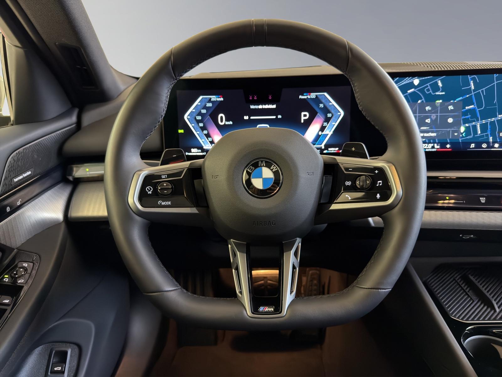 BMW 520d xDrive Touring M-SportPaket-image-12