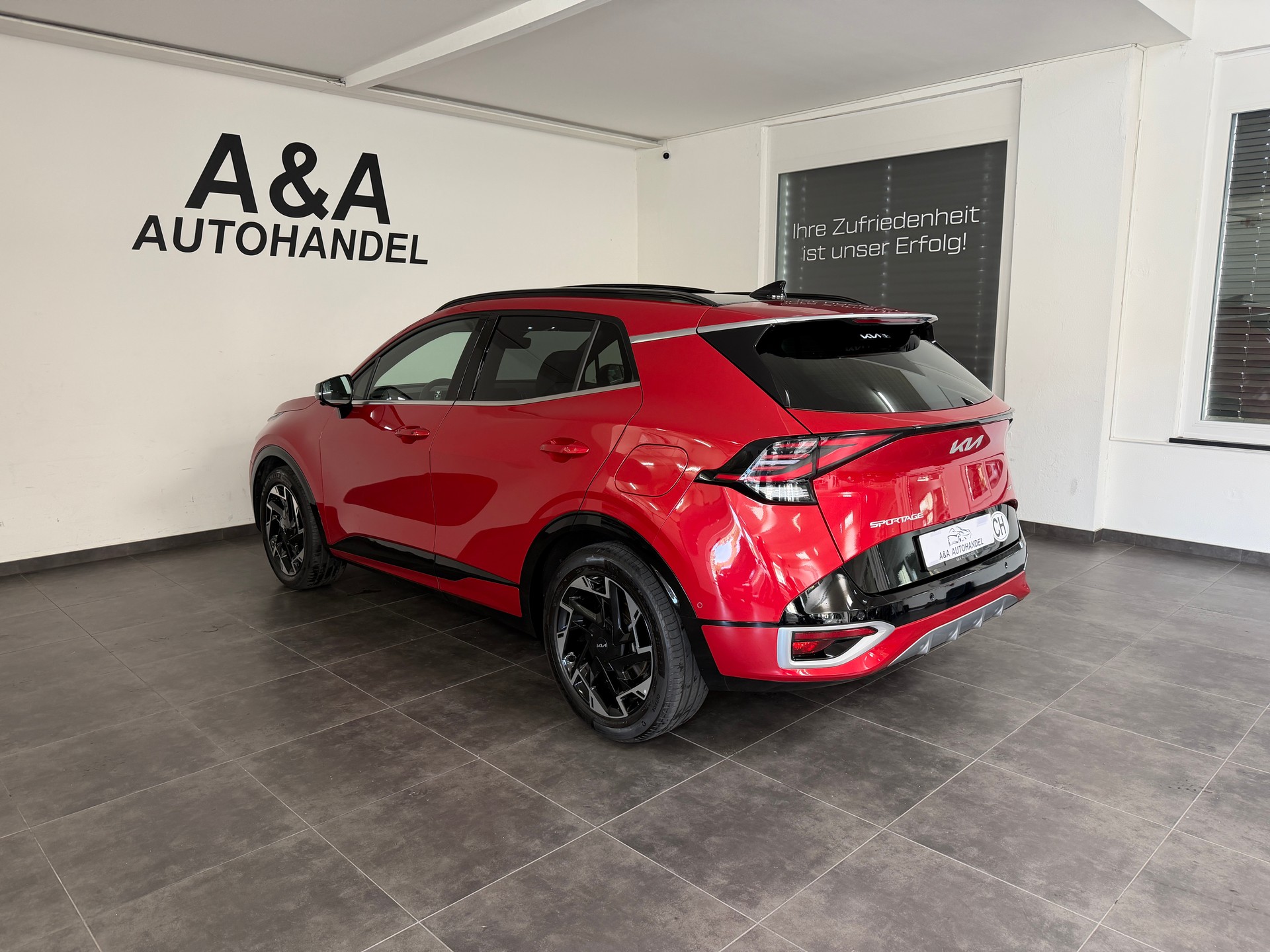 KIA Sportage 1.6T-GDi PHEV GT-Line 4x4 A-image-5