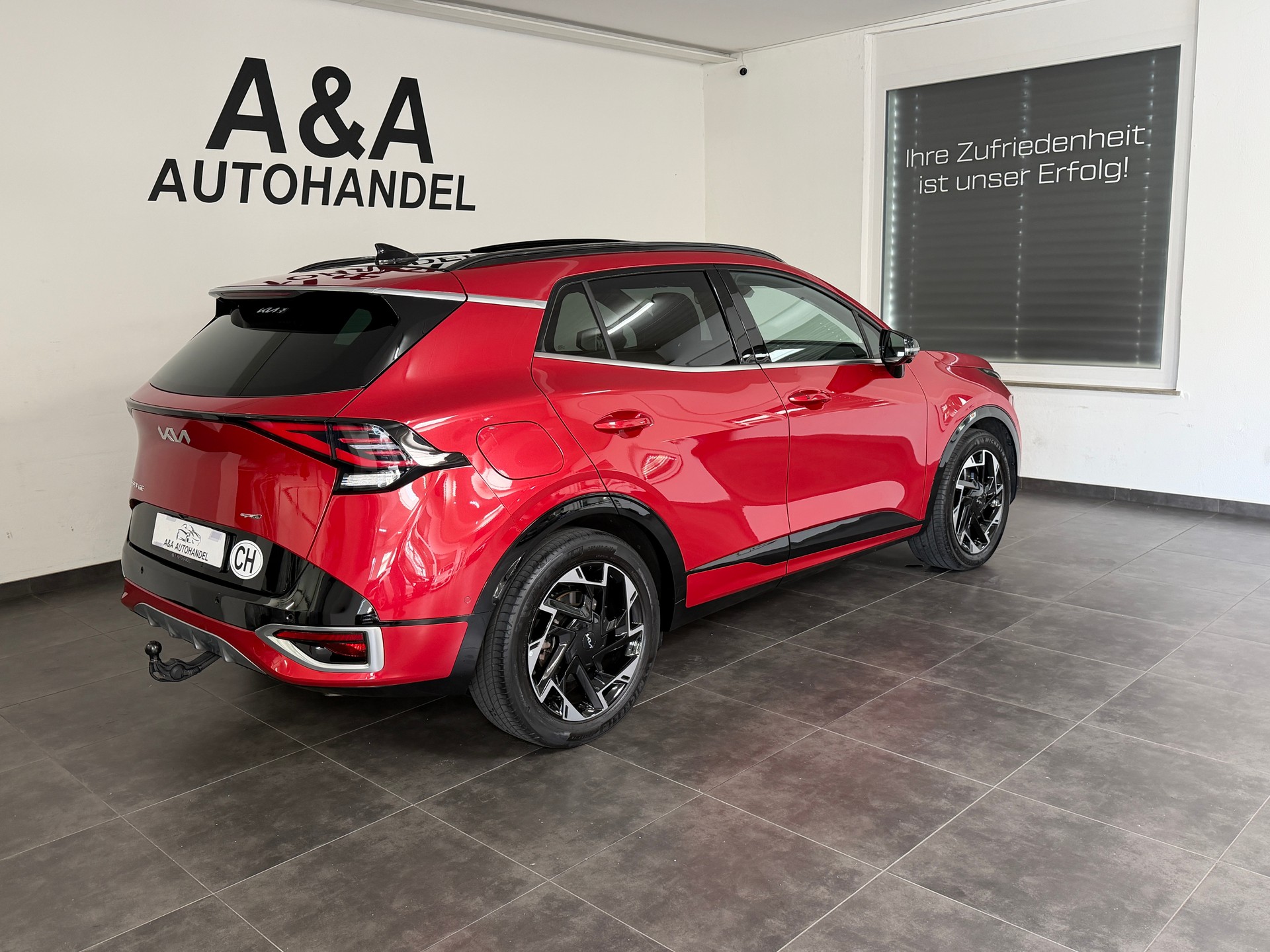 KIA Sportage 1.6T-GDi PHEV GT-Line 4x4 A-image-3