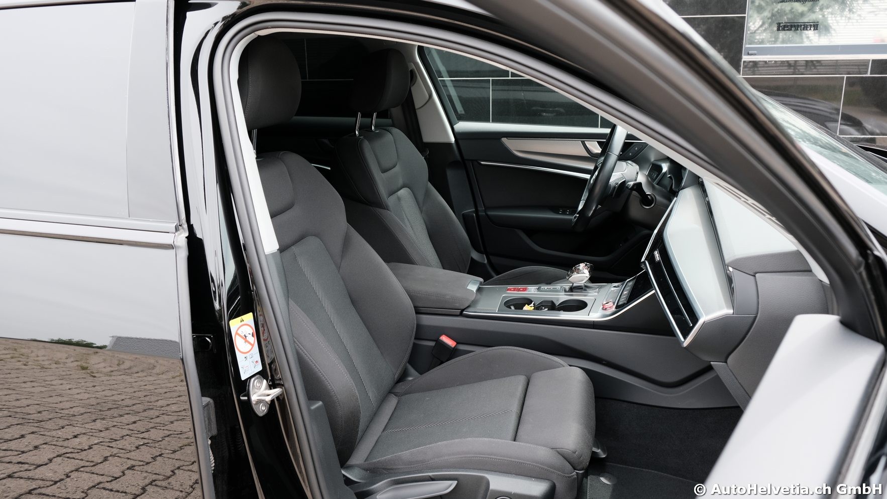 AUDI A6 Avant 40 TDI Sport S-tronic-image-11